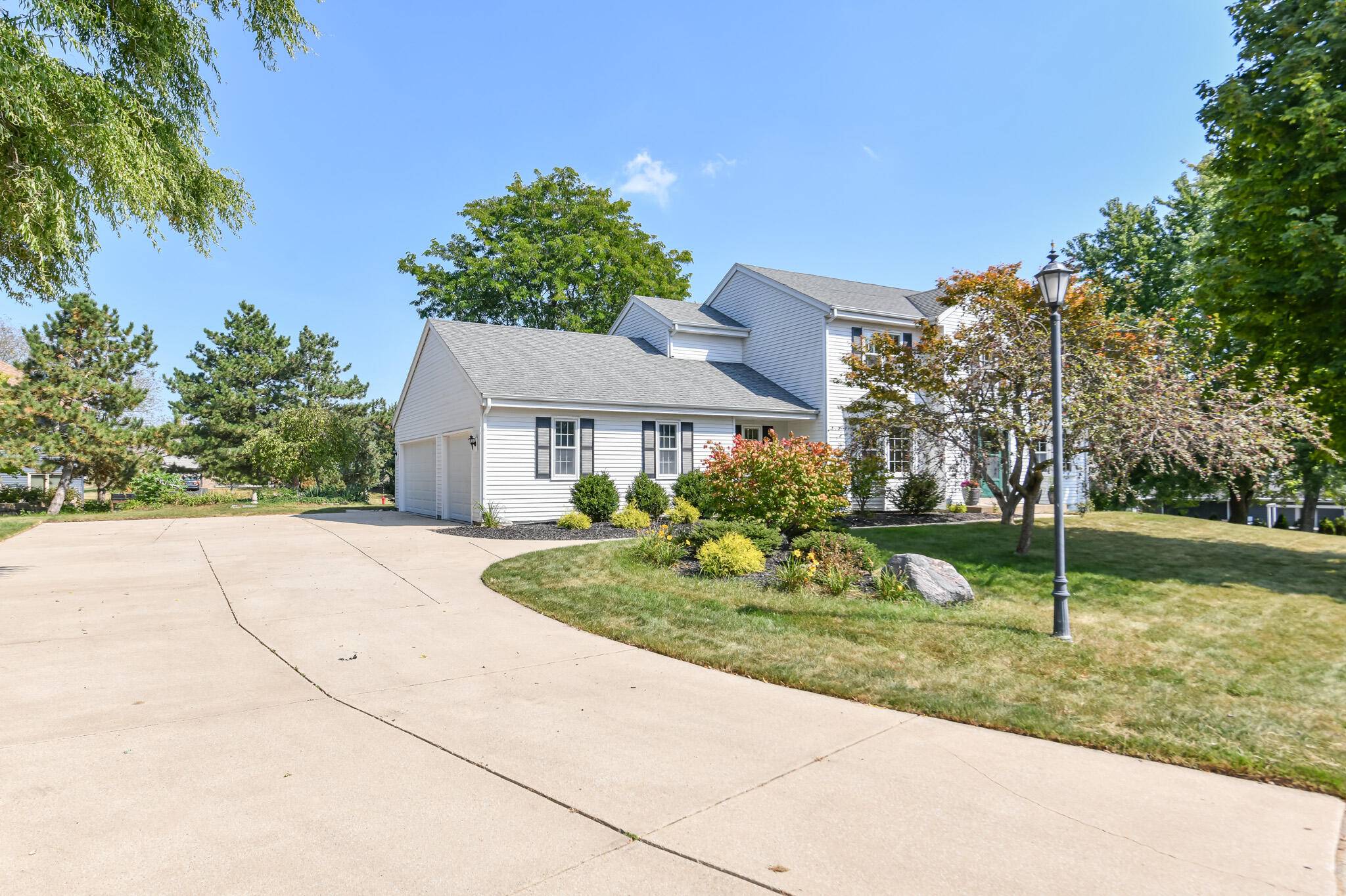 Brookfield, WI 53186,1440 Stonefield Ct