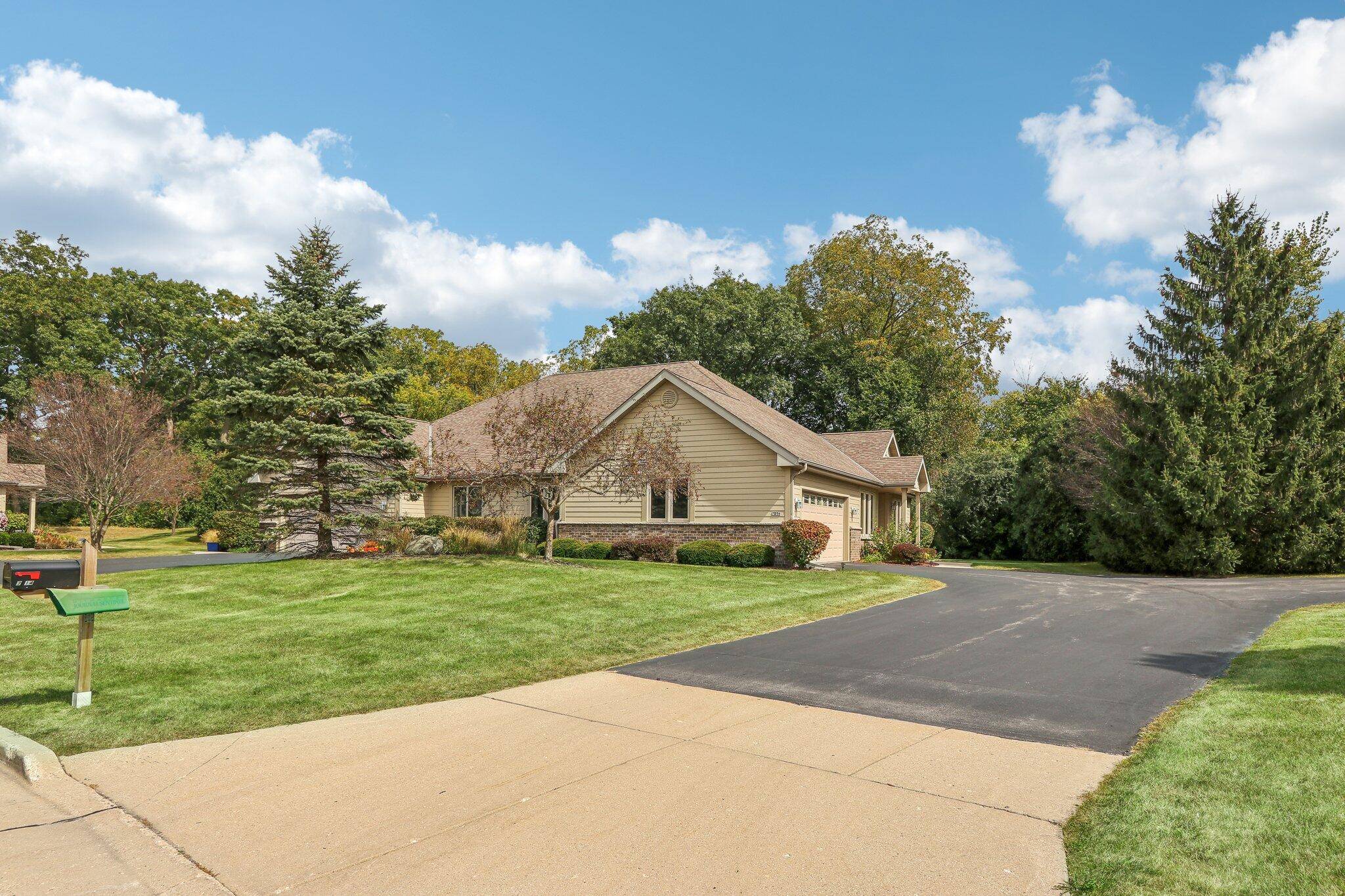 Franklin, WI 53132,7014 S Fieldstone Ct