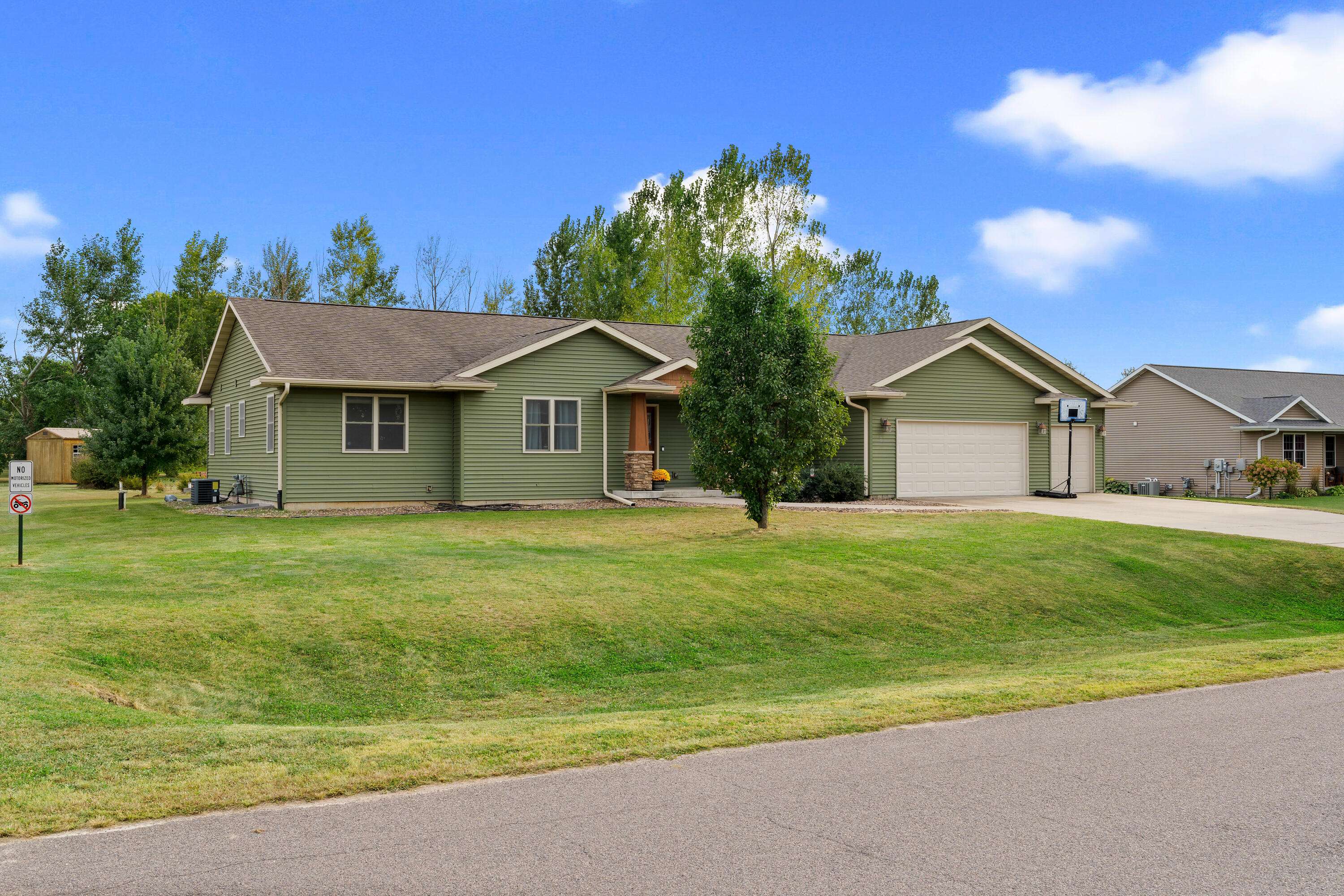 Holland, WI 54636,W8005 Vermeer St