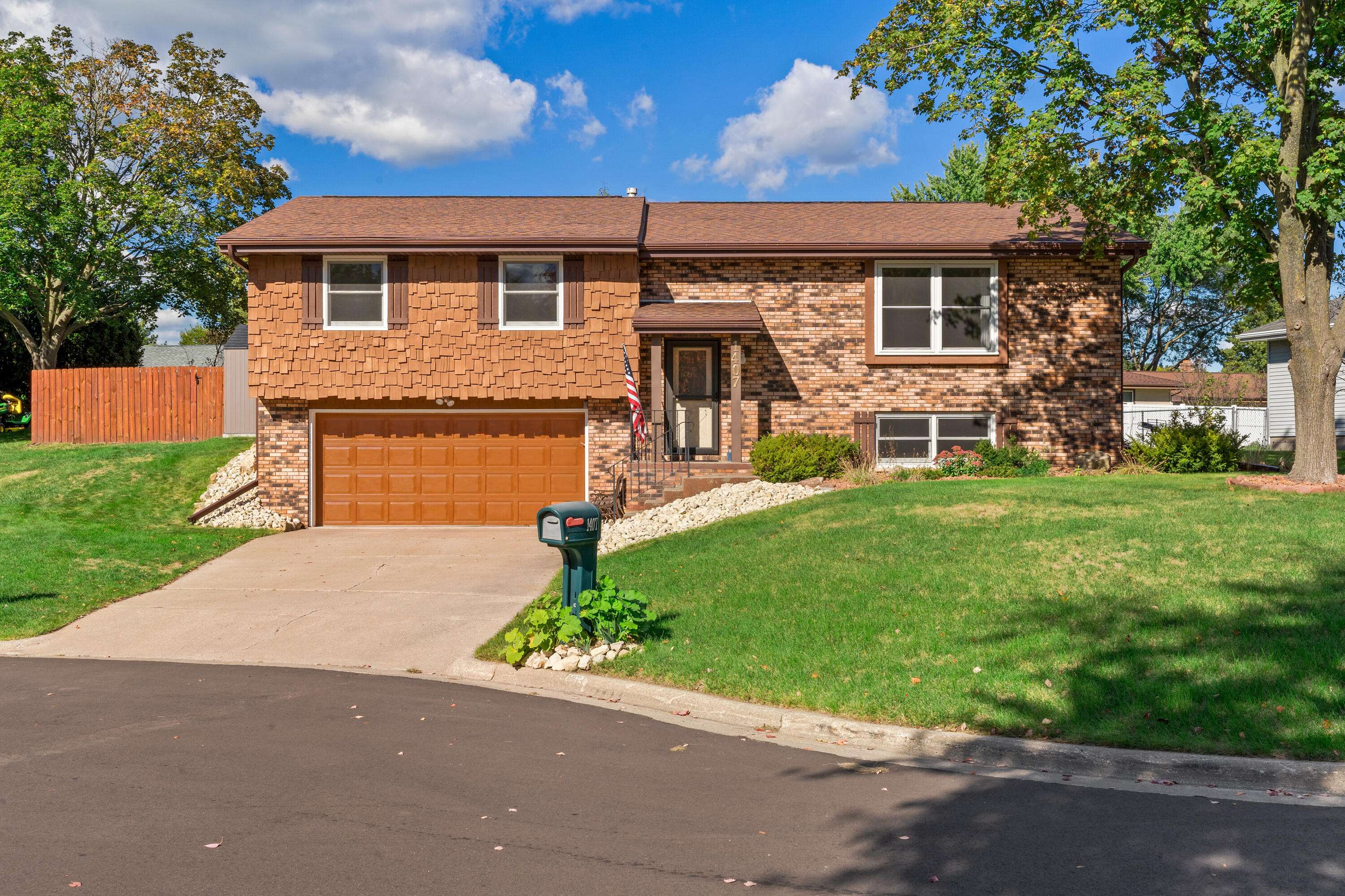 Onalaska, WI 54650,1407 Cedar Pl