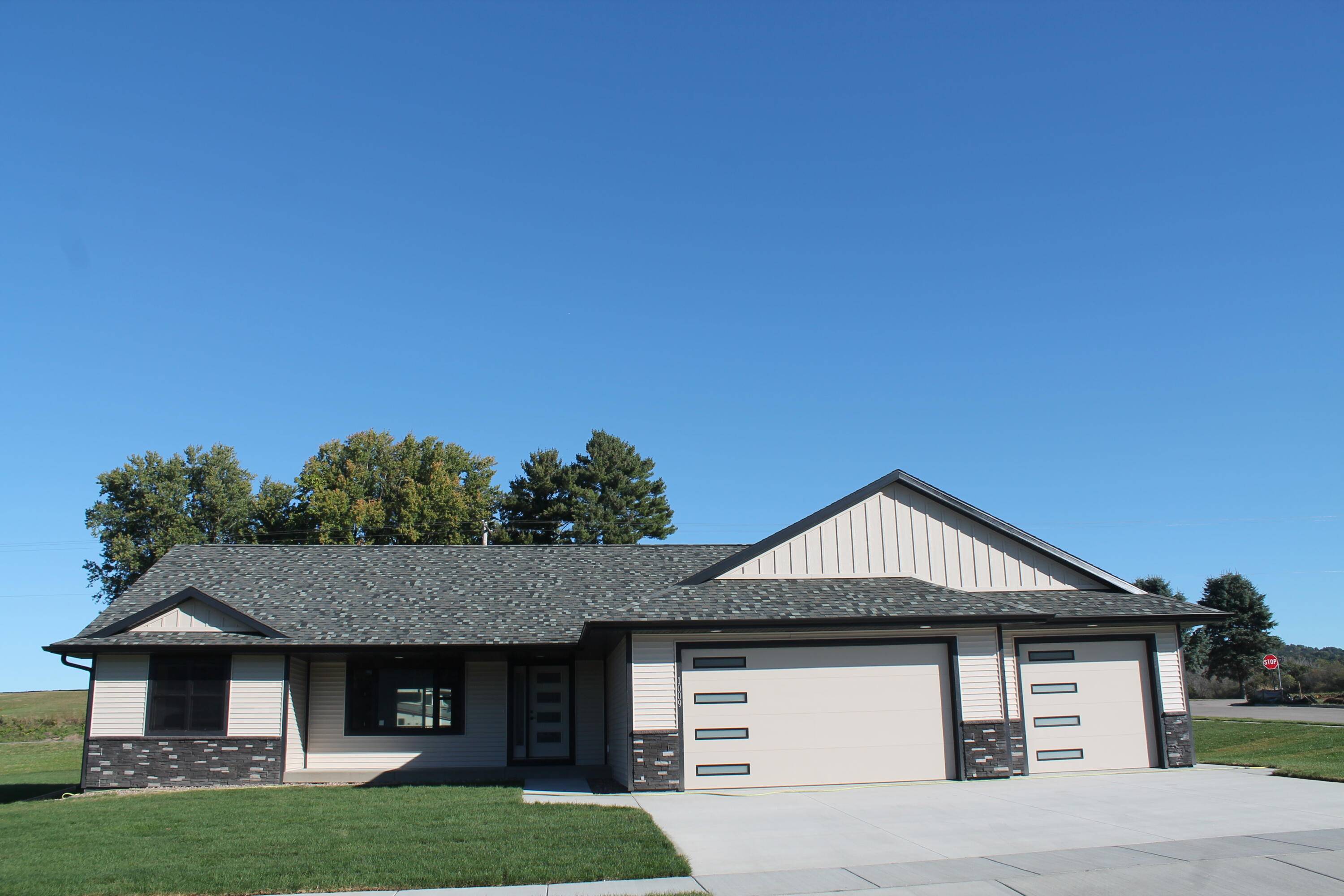 Holmen, WI 54636,1009 Valley View Dr