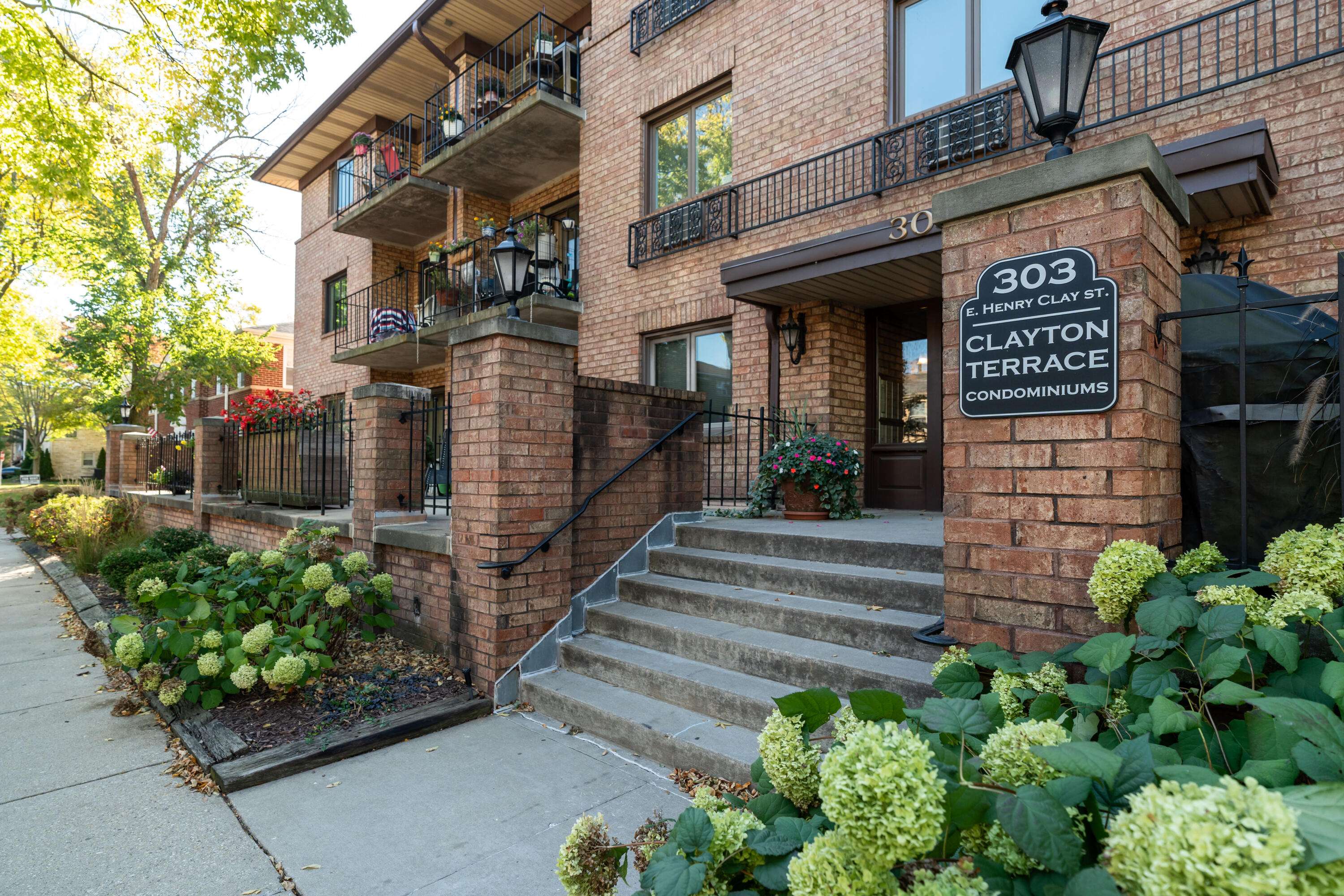 Whitefish Bay, WI 53217,303 E Henry Clay St Unit 205