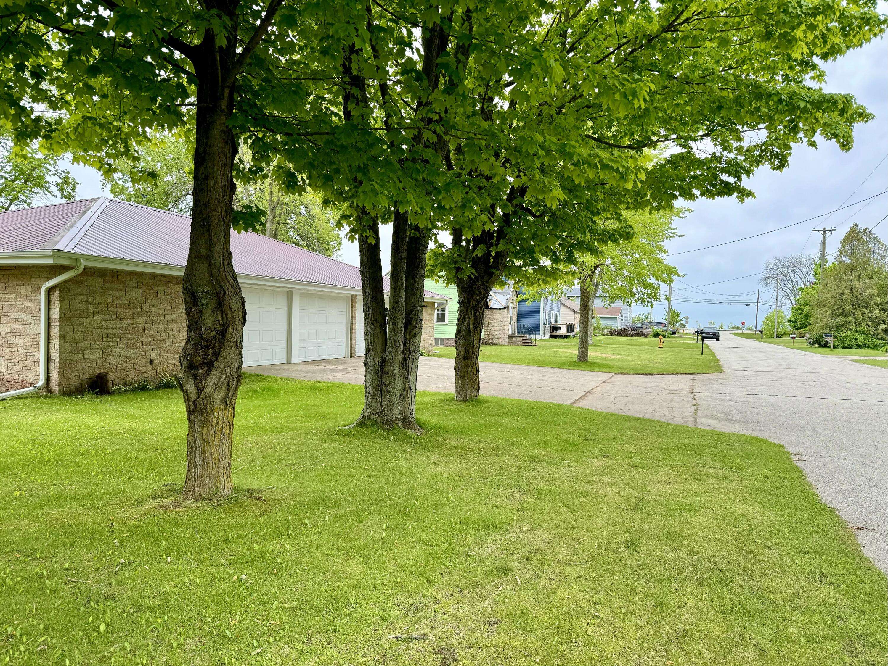 Two Rivers, WI 54241,131 McKinley St