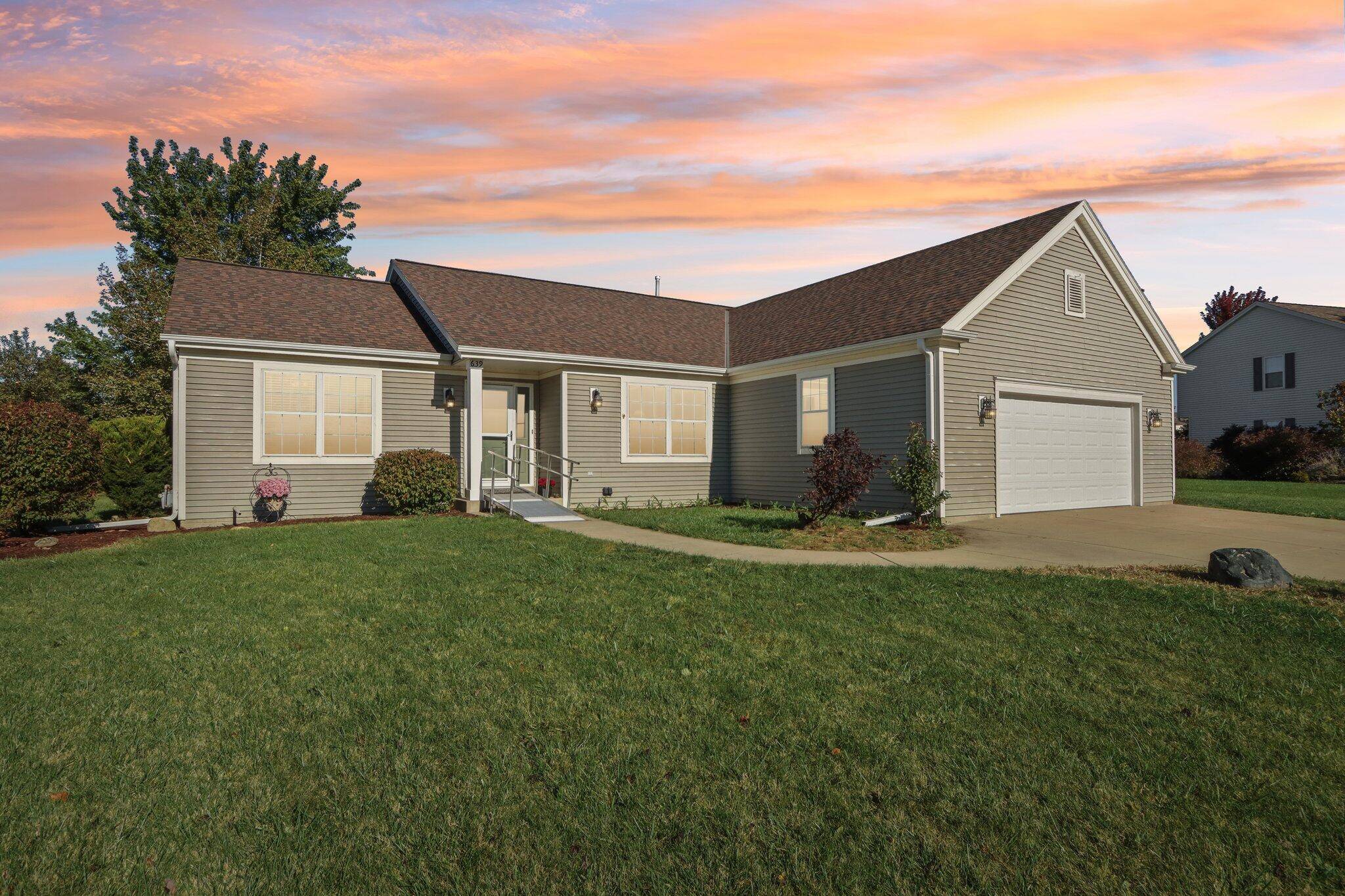 Waterford, WI 53185,639 Swan Dr