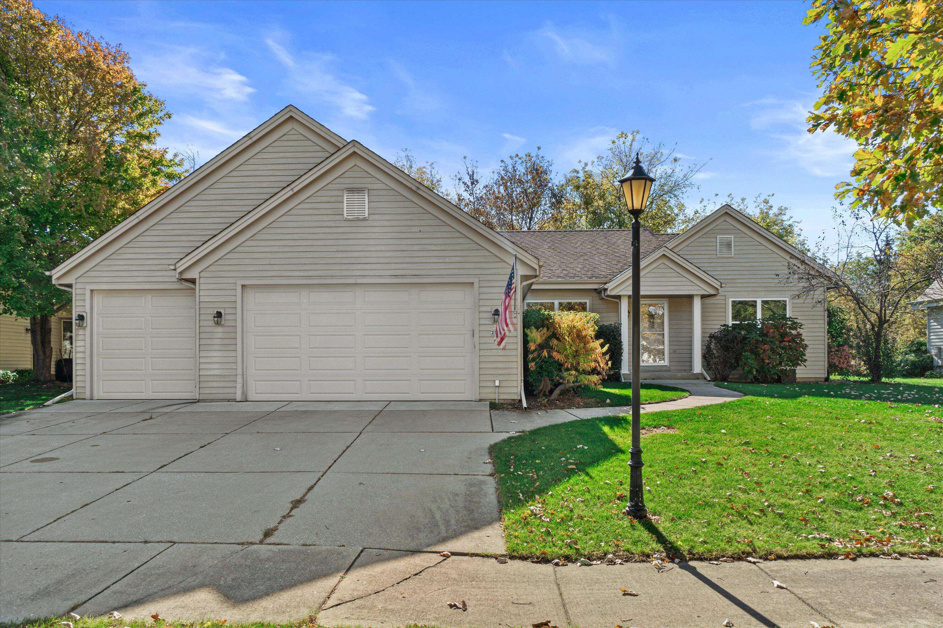 Waukesha, WI 53186,2123 Springbrook S -