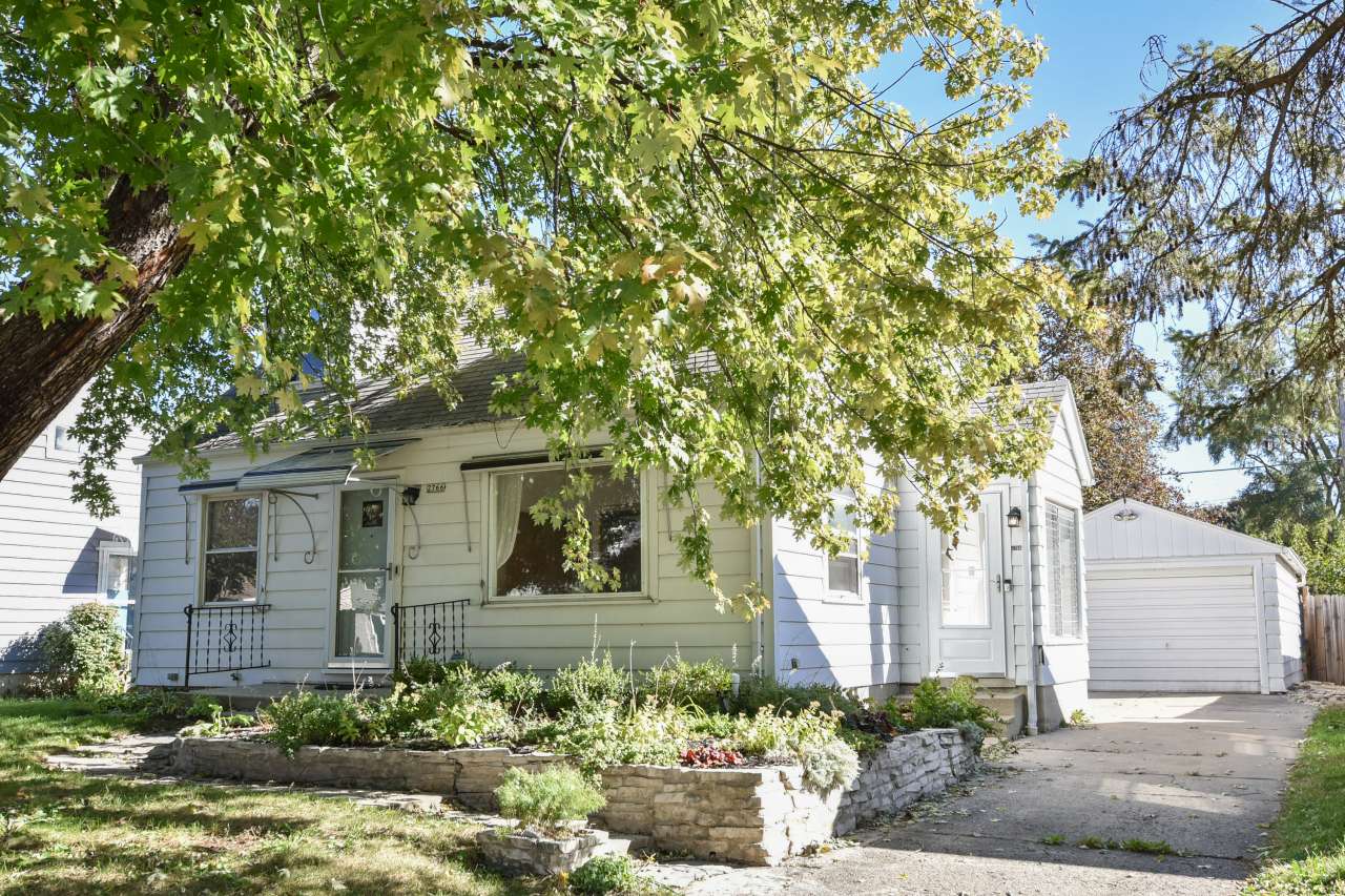 West Allis, WI 53227,2766 S 111th St