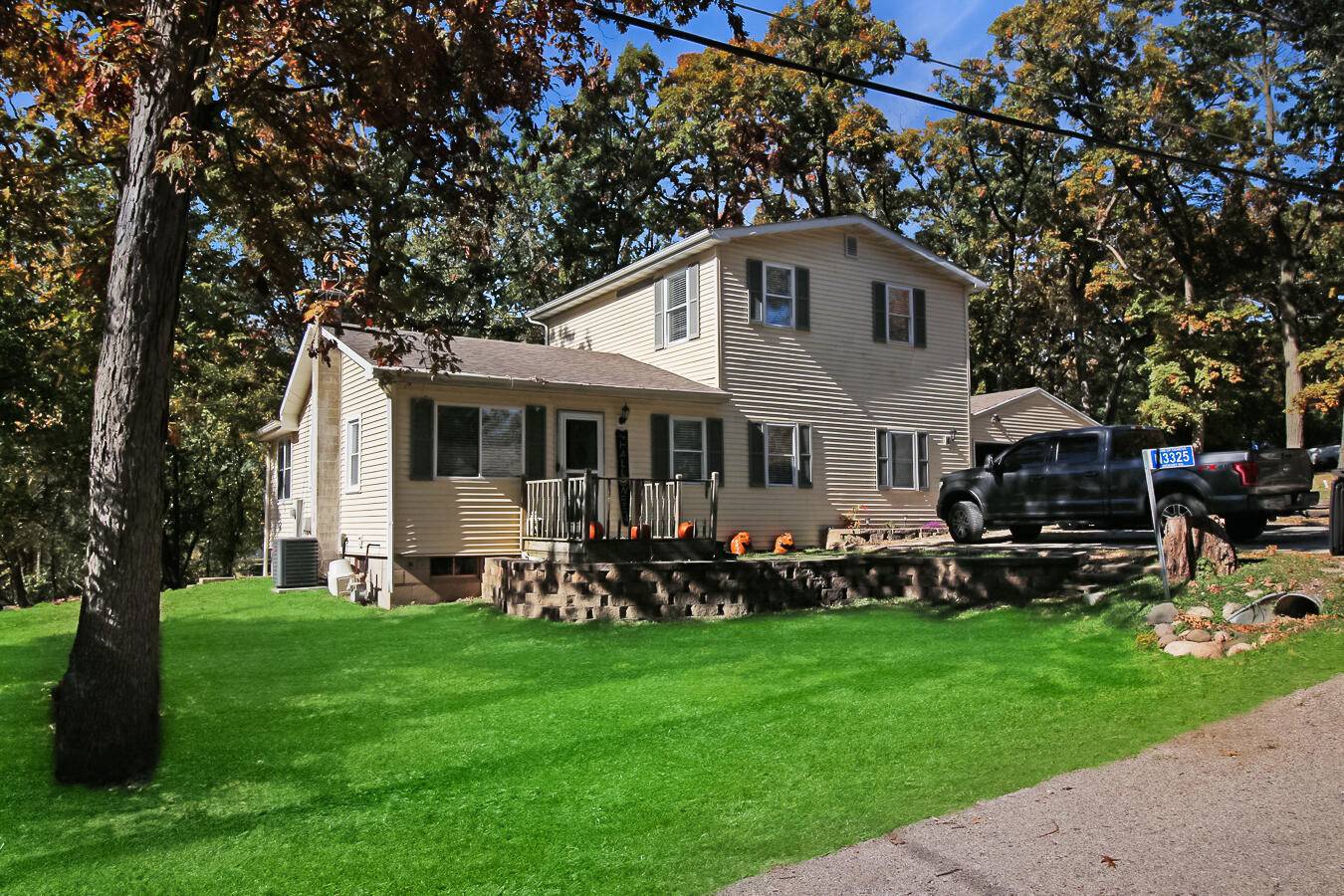 Geneva, WI 53147,N3325 Hickory Rd