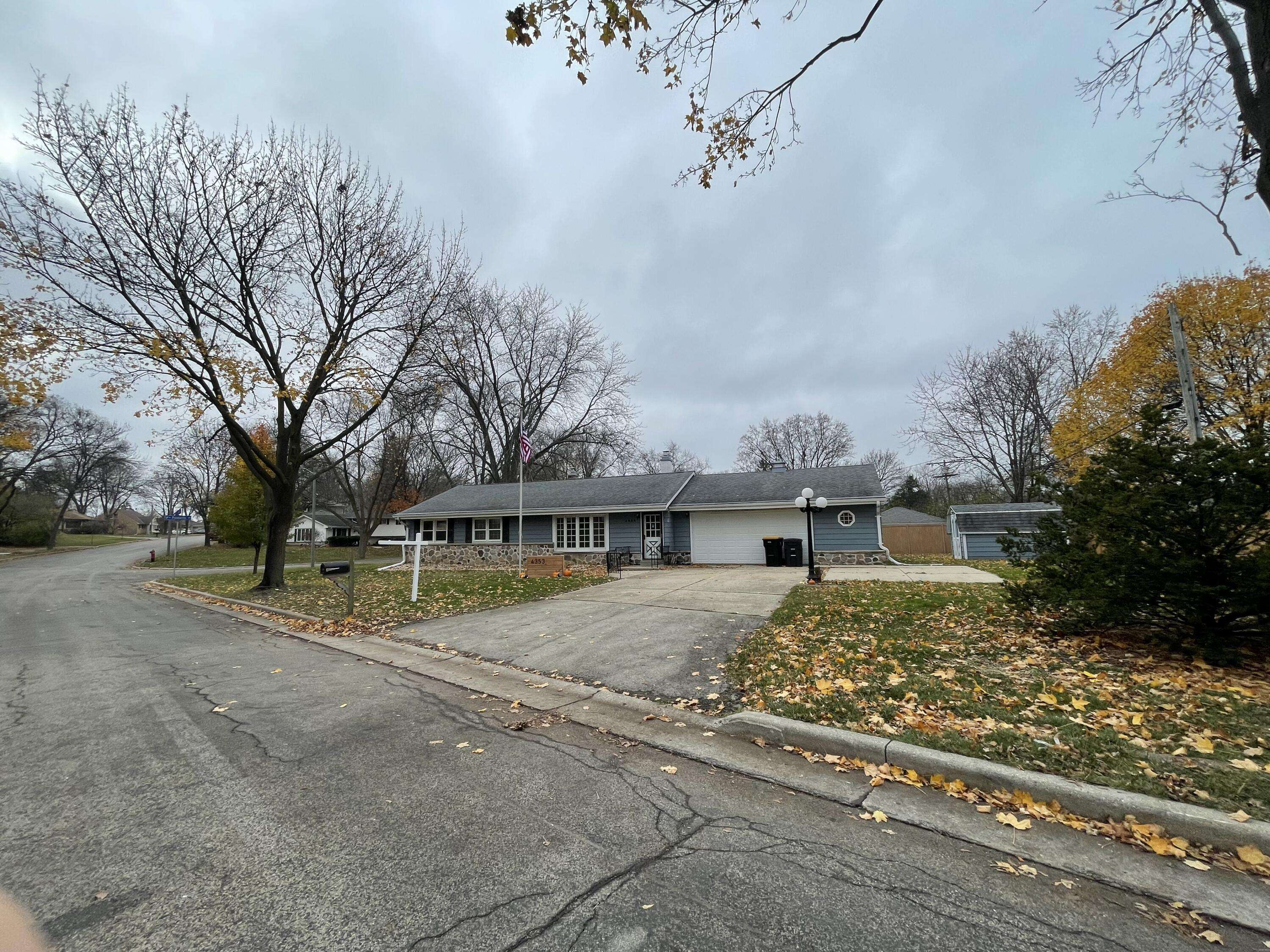 Wauwatosa, WI 53222,4353 N 94th St