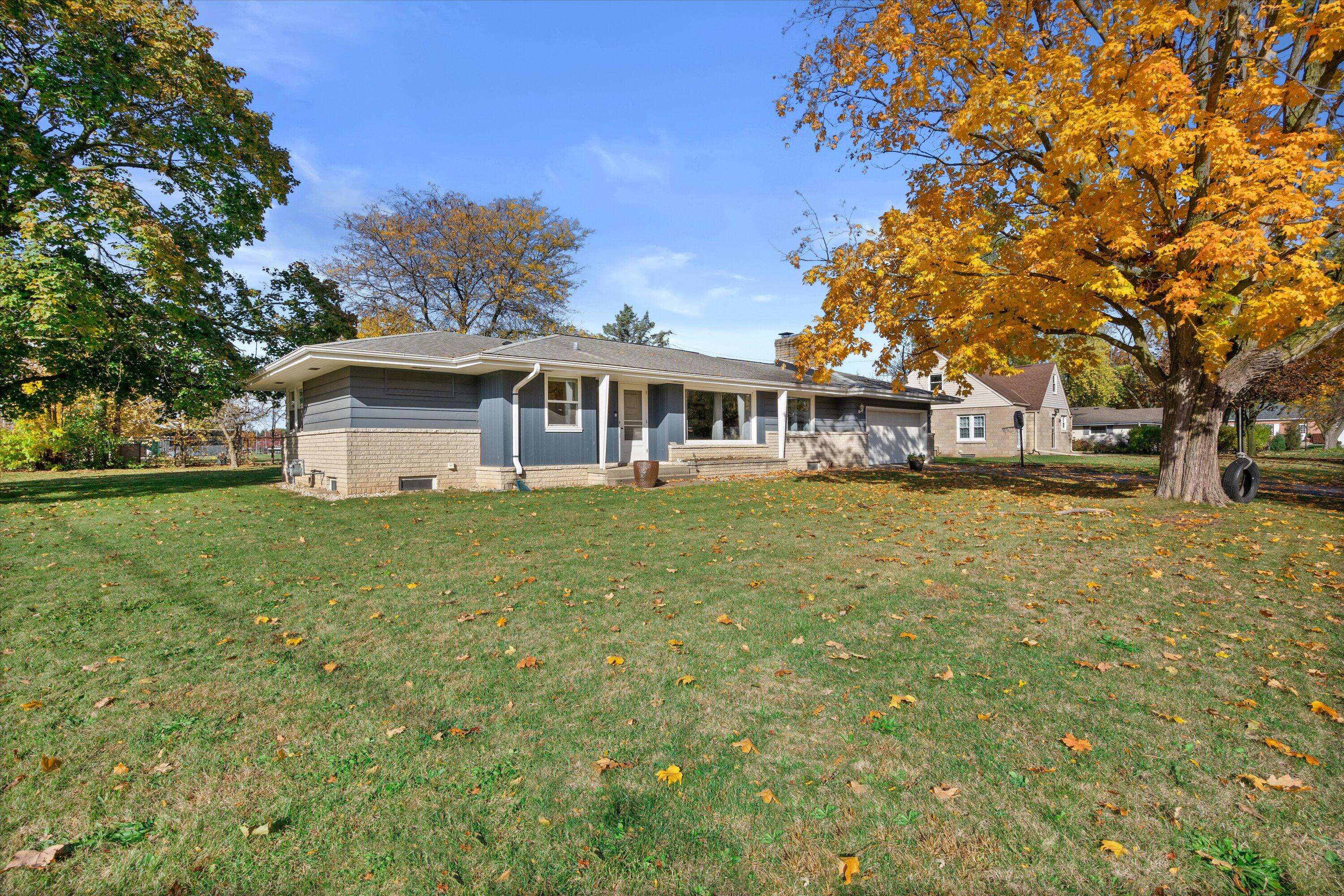 East Troy, WI 53120,2057 Bellview Ave