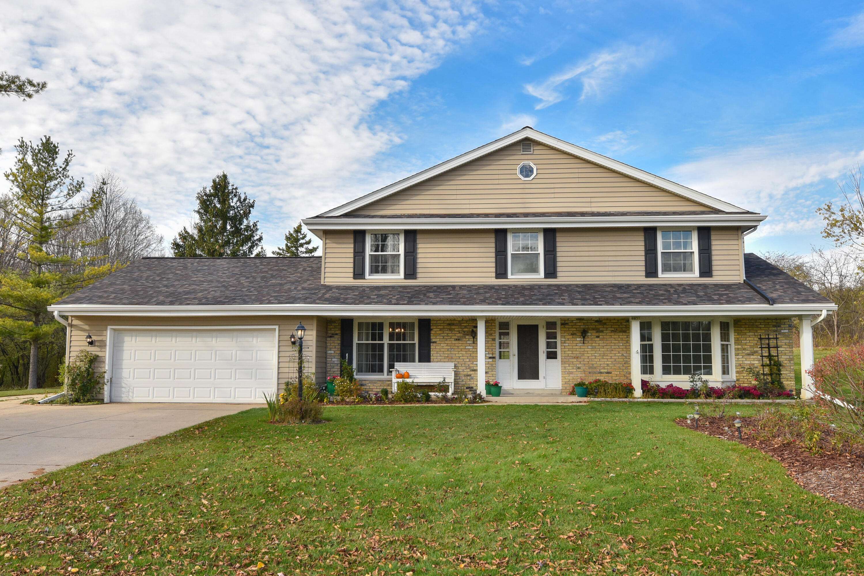 Mequon, WI 53097,9831 N Melrose Ct