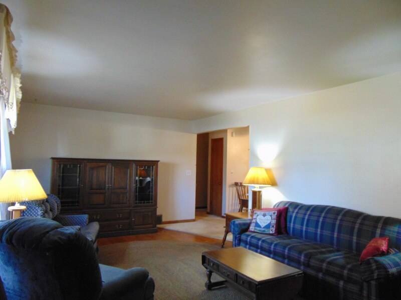 Waukesha, WI 53188,307 Maple Way S