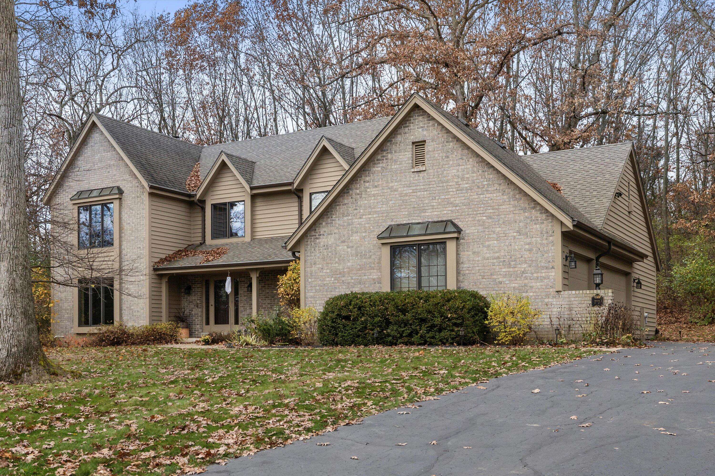 Lyons, WI 53105,2390 Partridge Woods Ct