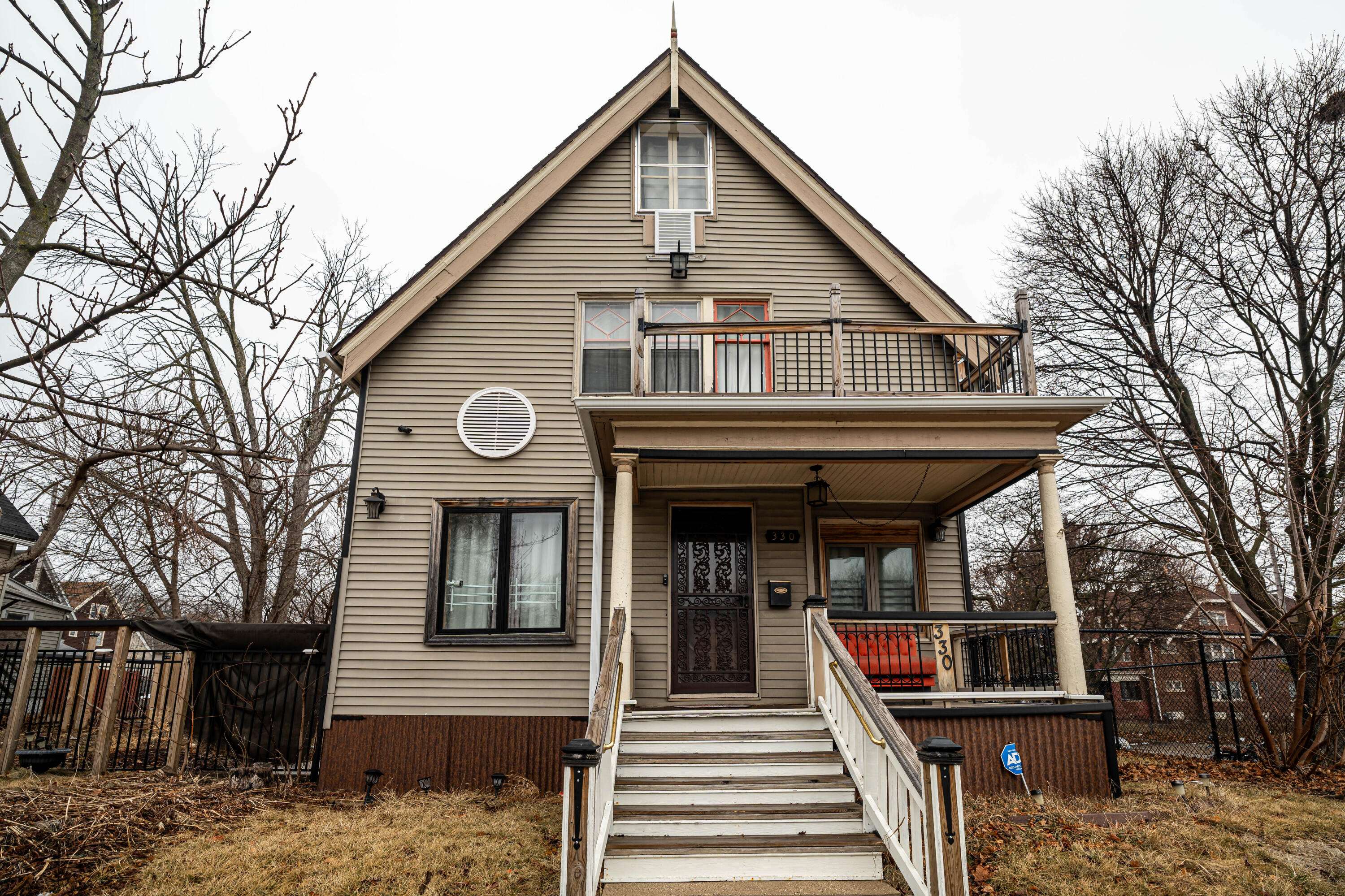 Milwaukee, WI 53212,330 E Locust St