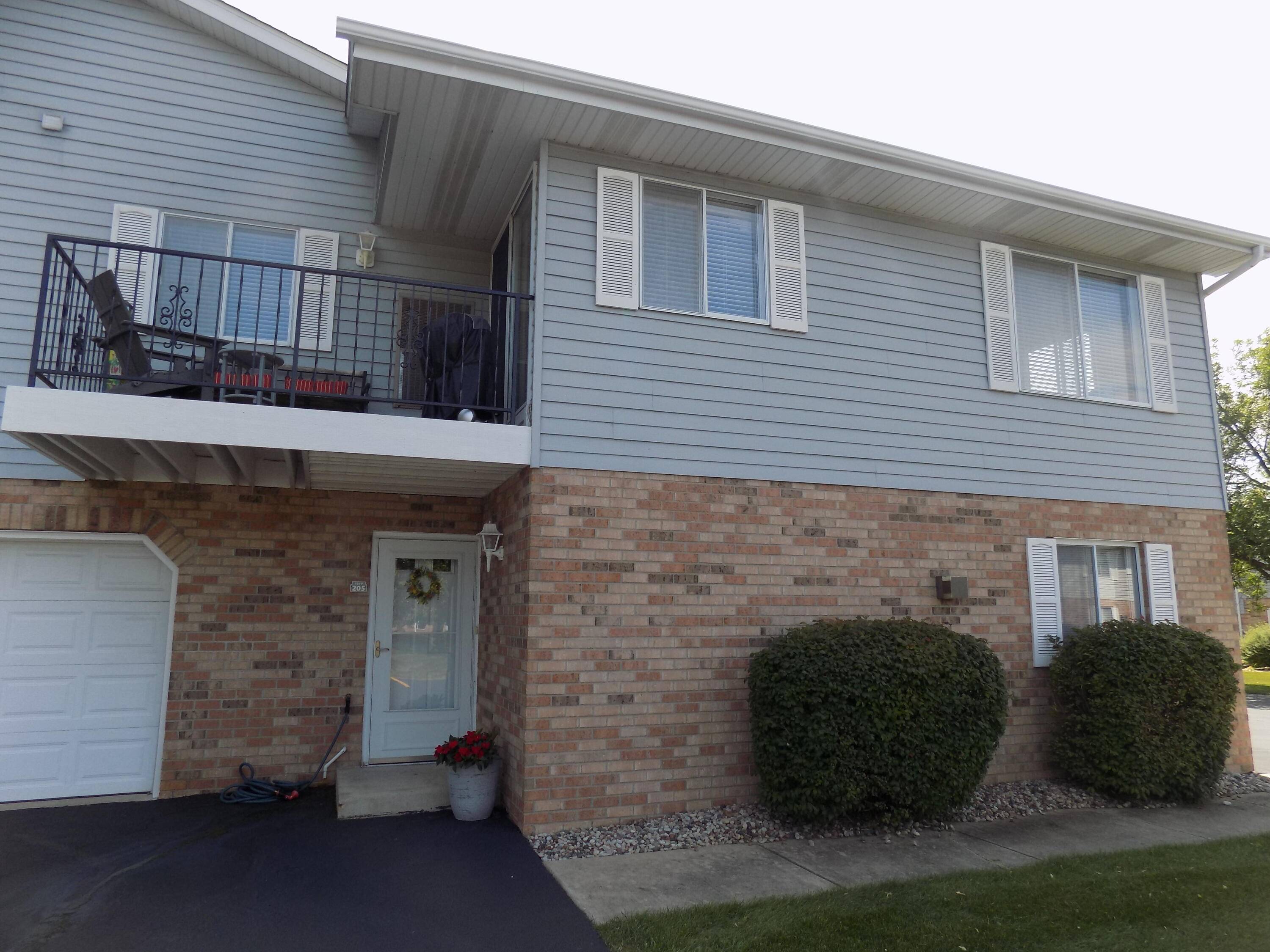 Mount Pleasant, WI 53406,1219 N Sunnyslope Dr Unit 205