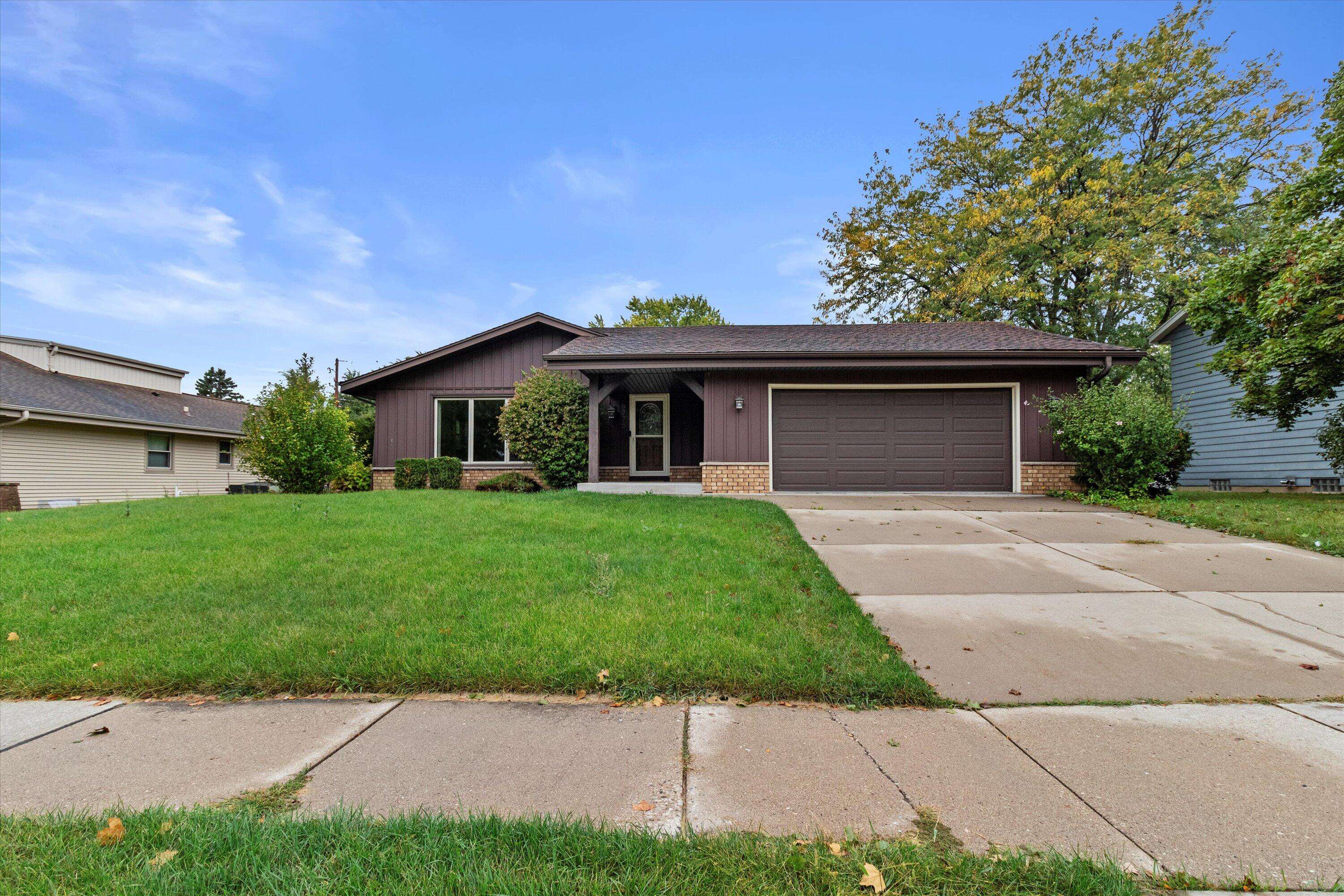 Oak Creek, WI 53154,9775 S Shepard Hills Dr