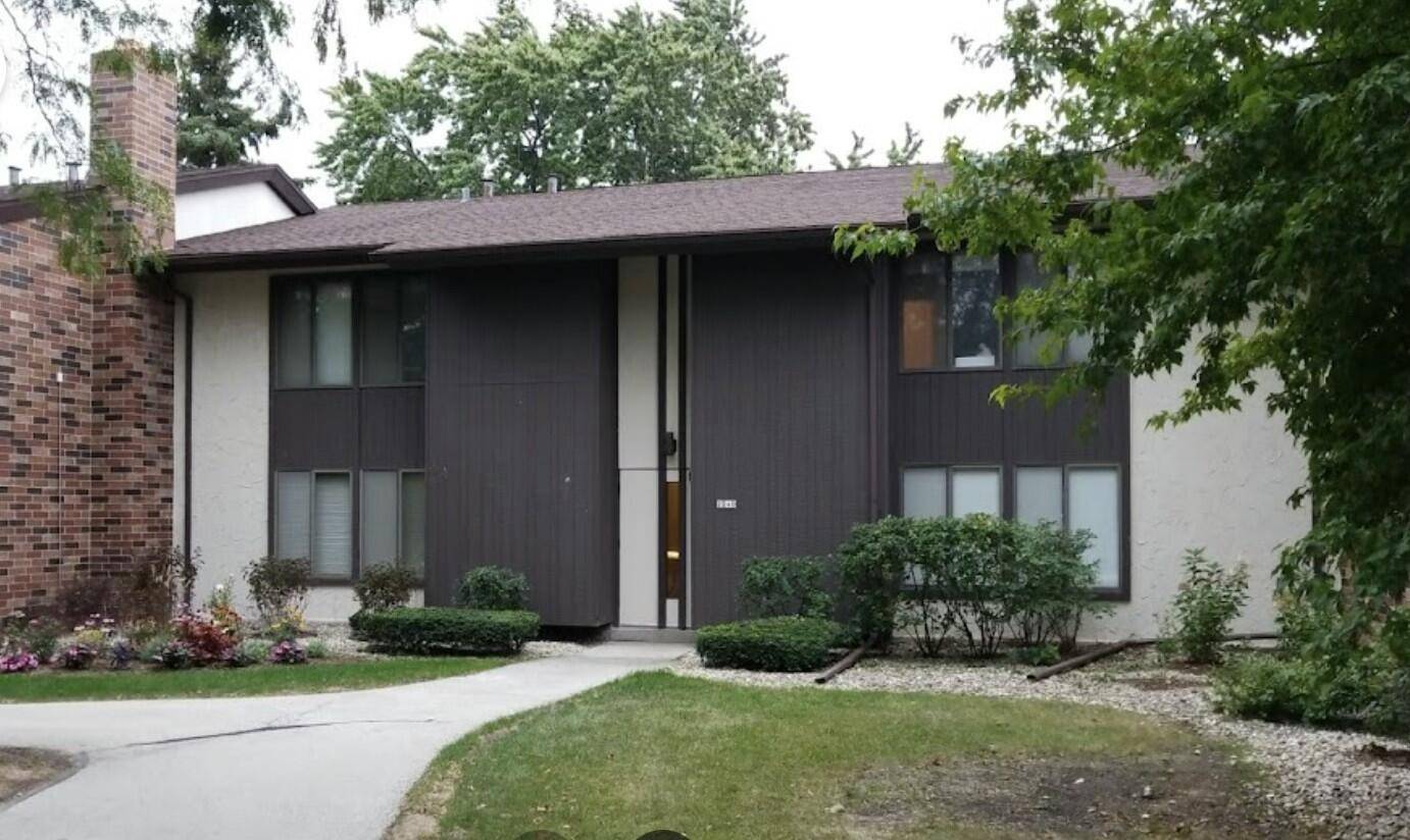 Glendale, WI 53209,2440 W Good Hope Rd Unit 48