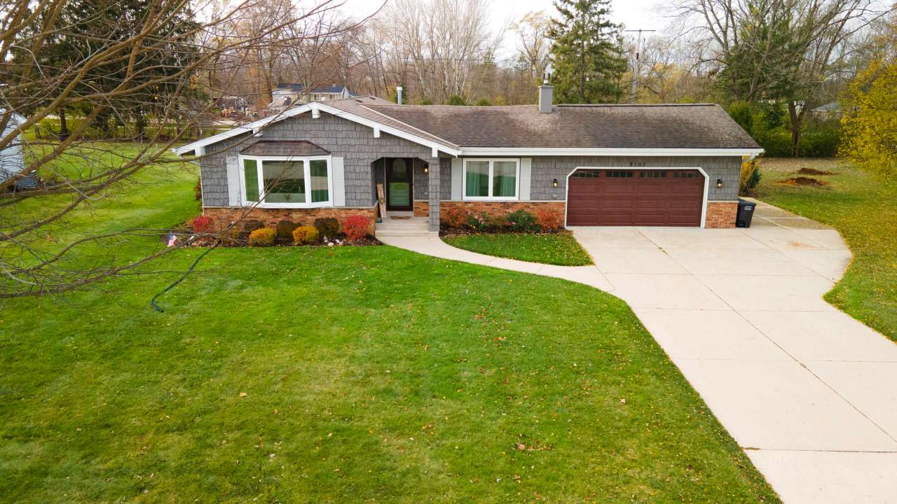 Franklin, WI 53132,8103 S Mission Dr