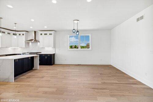 Geneva, WI 53147,677 Eagleton Dr Unit 55-09