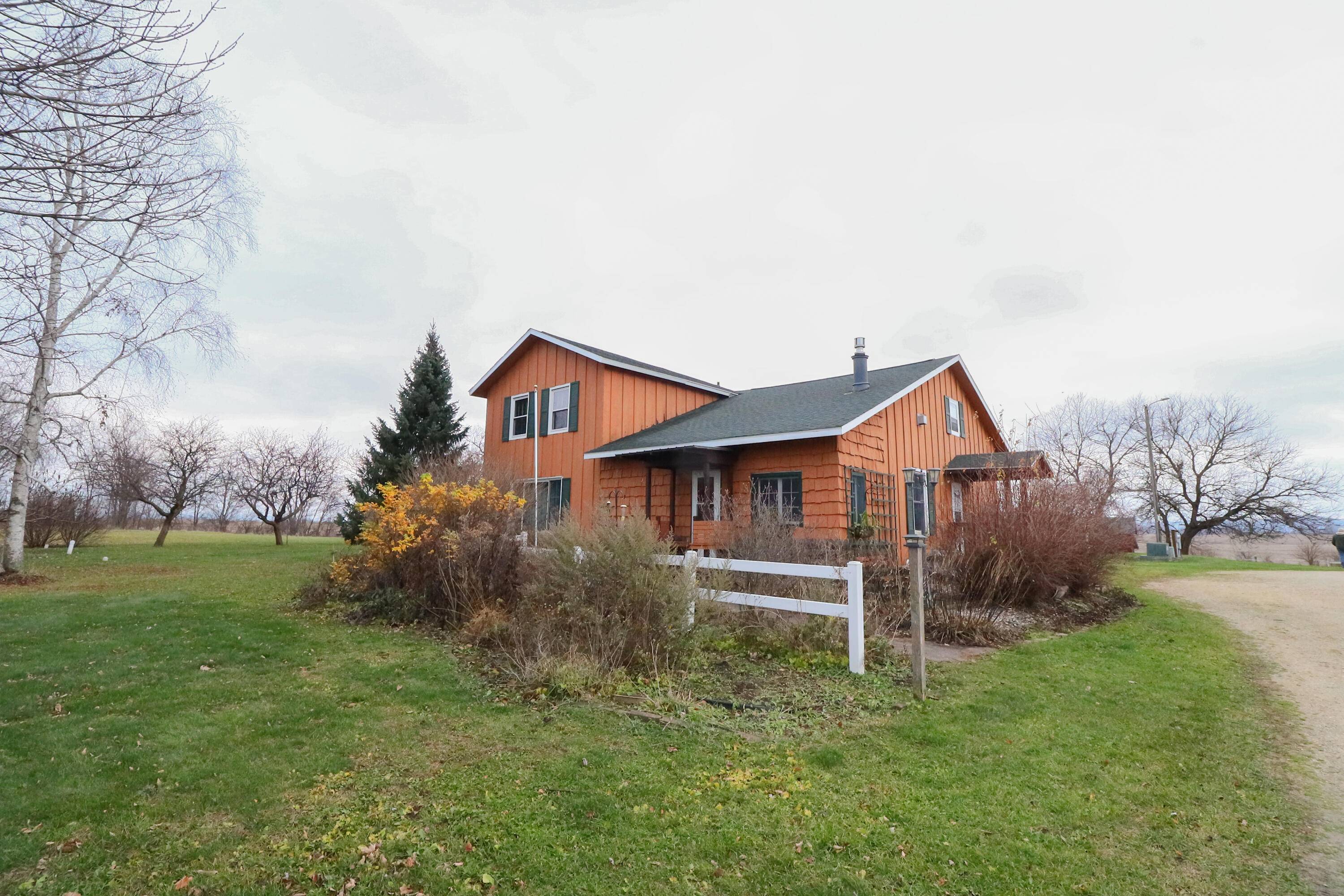 Holland, WI 54636,N6899 County Road XX -