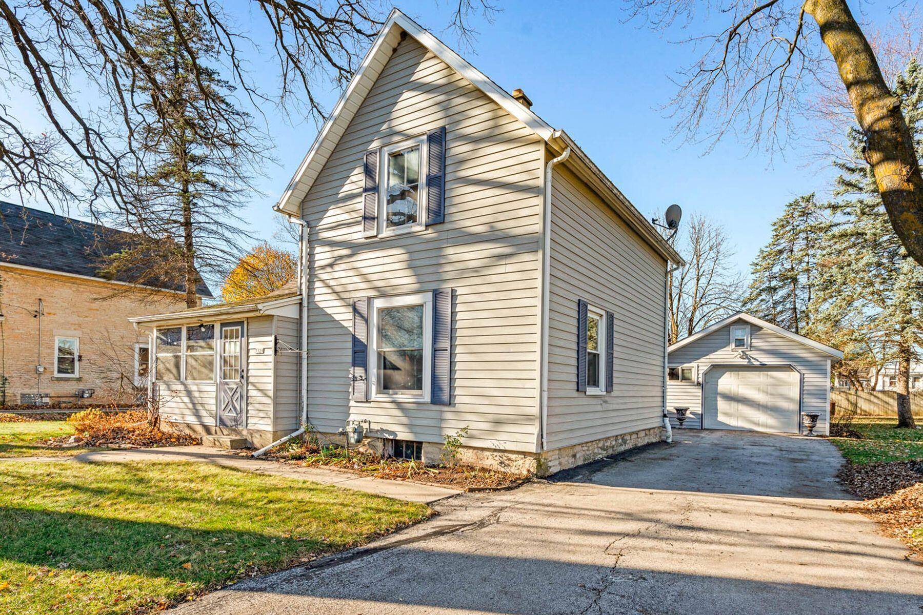 Lannon, WI 53046,7329 N Lannon Rd