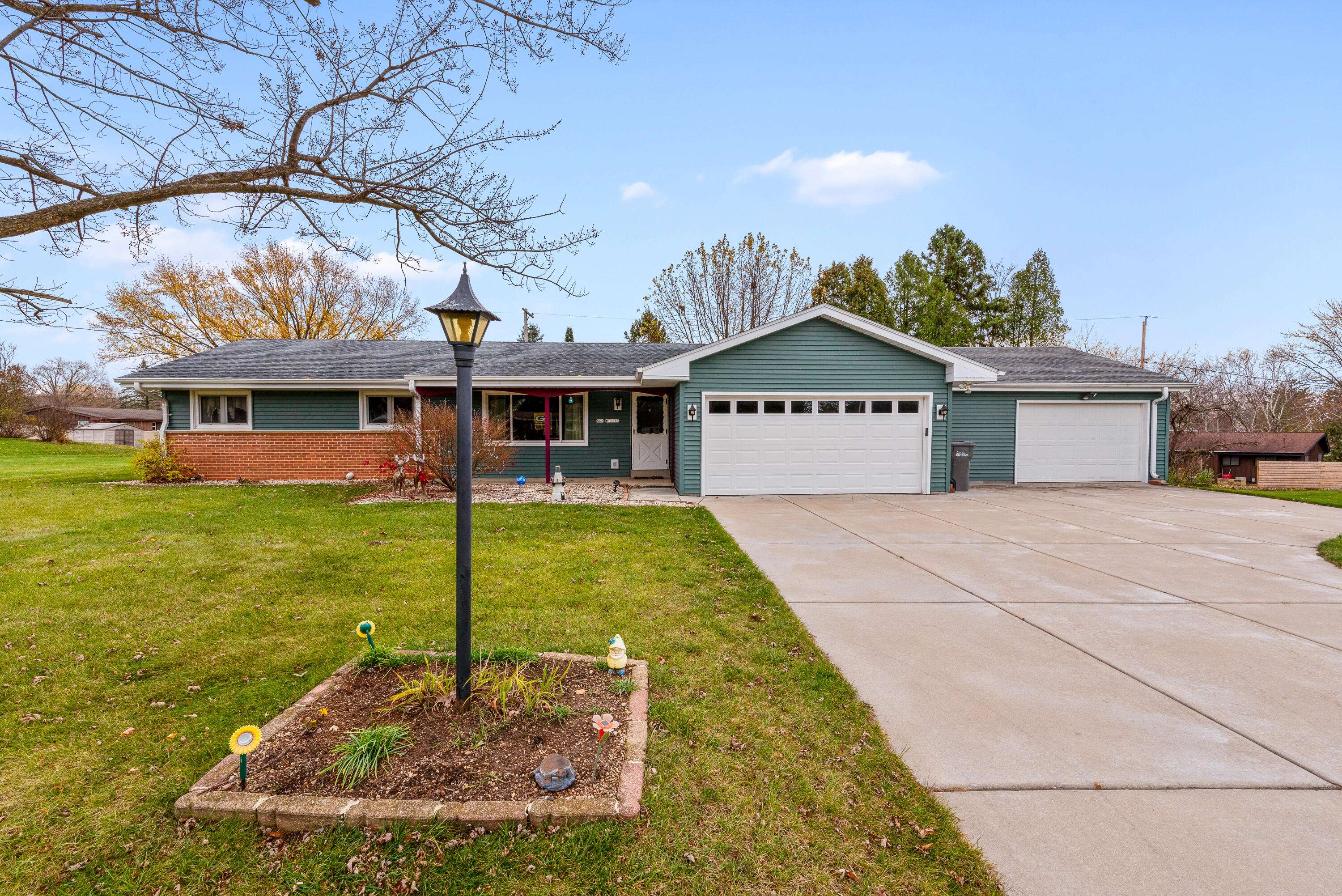 Muskego, WI 53150,S68W12663 Bristlecone Ln