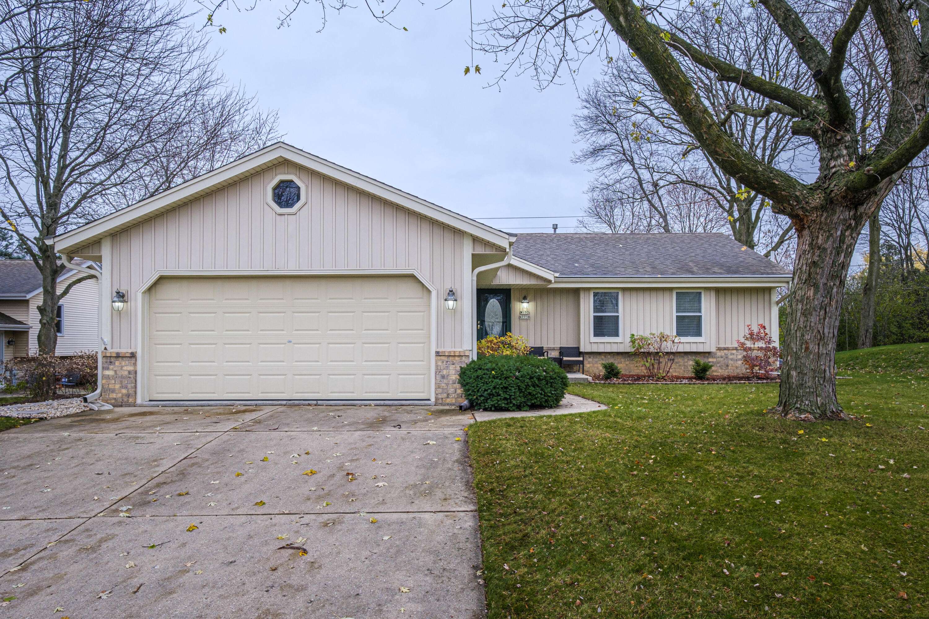 Menomonee Falls, WI 53051,W152N7738 Countryside Dr