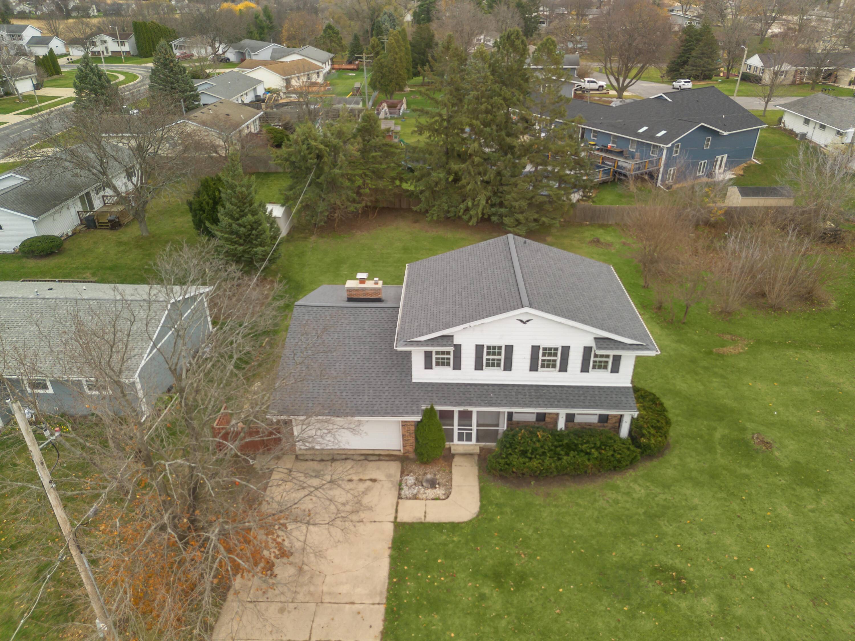 East Troy, WI 53120,1858 Thomas Dr