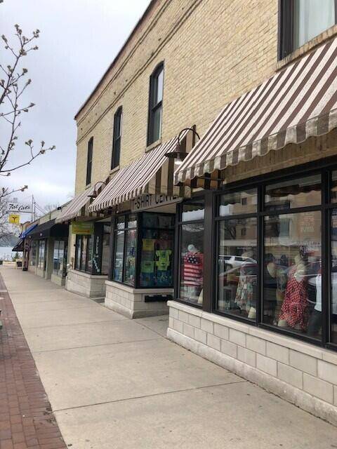 Lake Geneva, WI 53147,120 Broad St