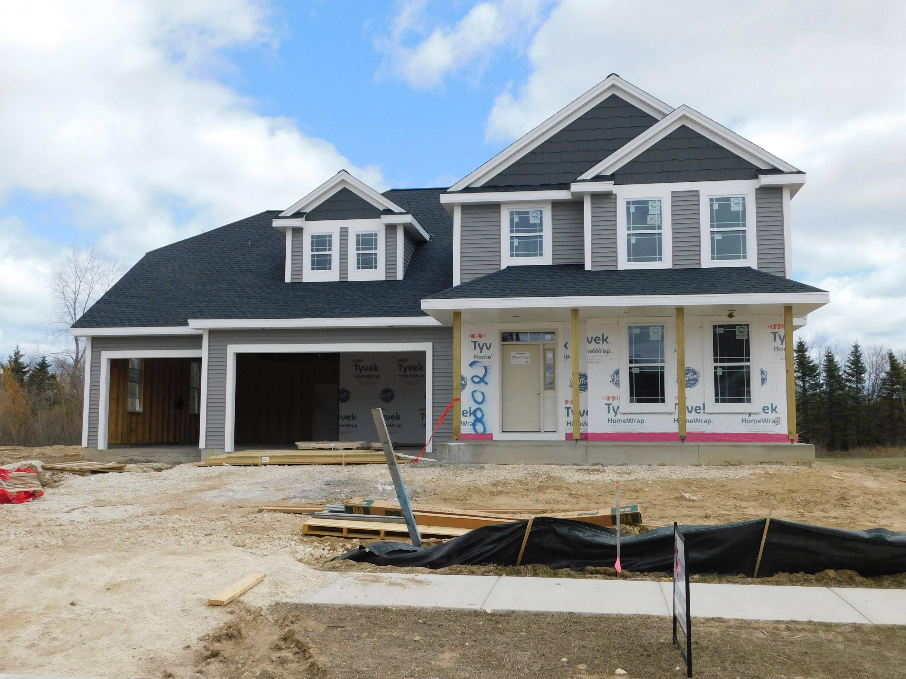 Grafton, WI 53024,208 Candleberry Ln