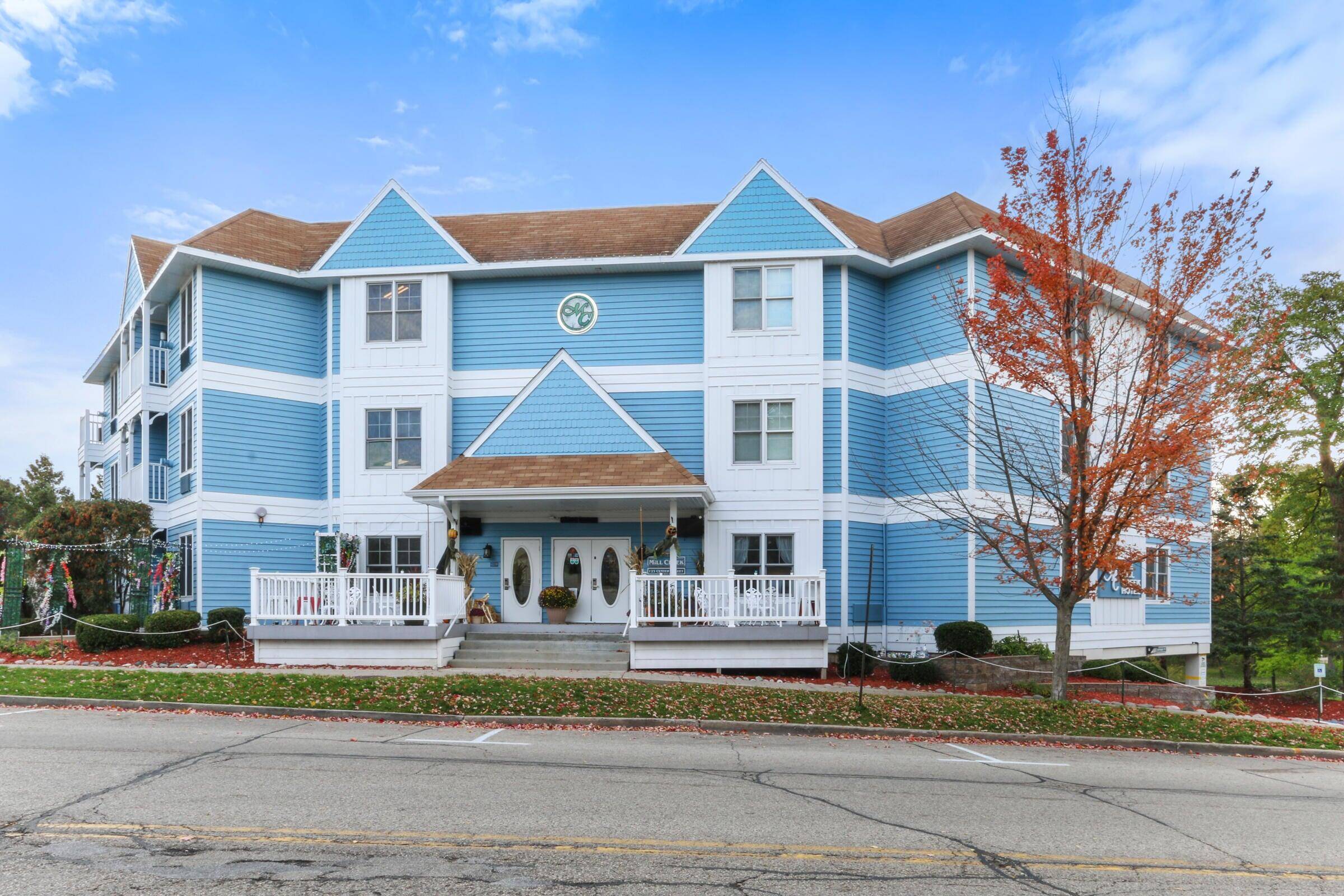 Lake Geneva, WI 53147,123 Center St Unit 102