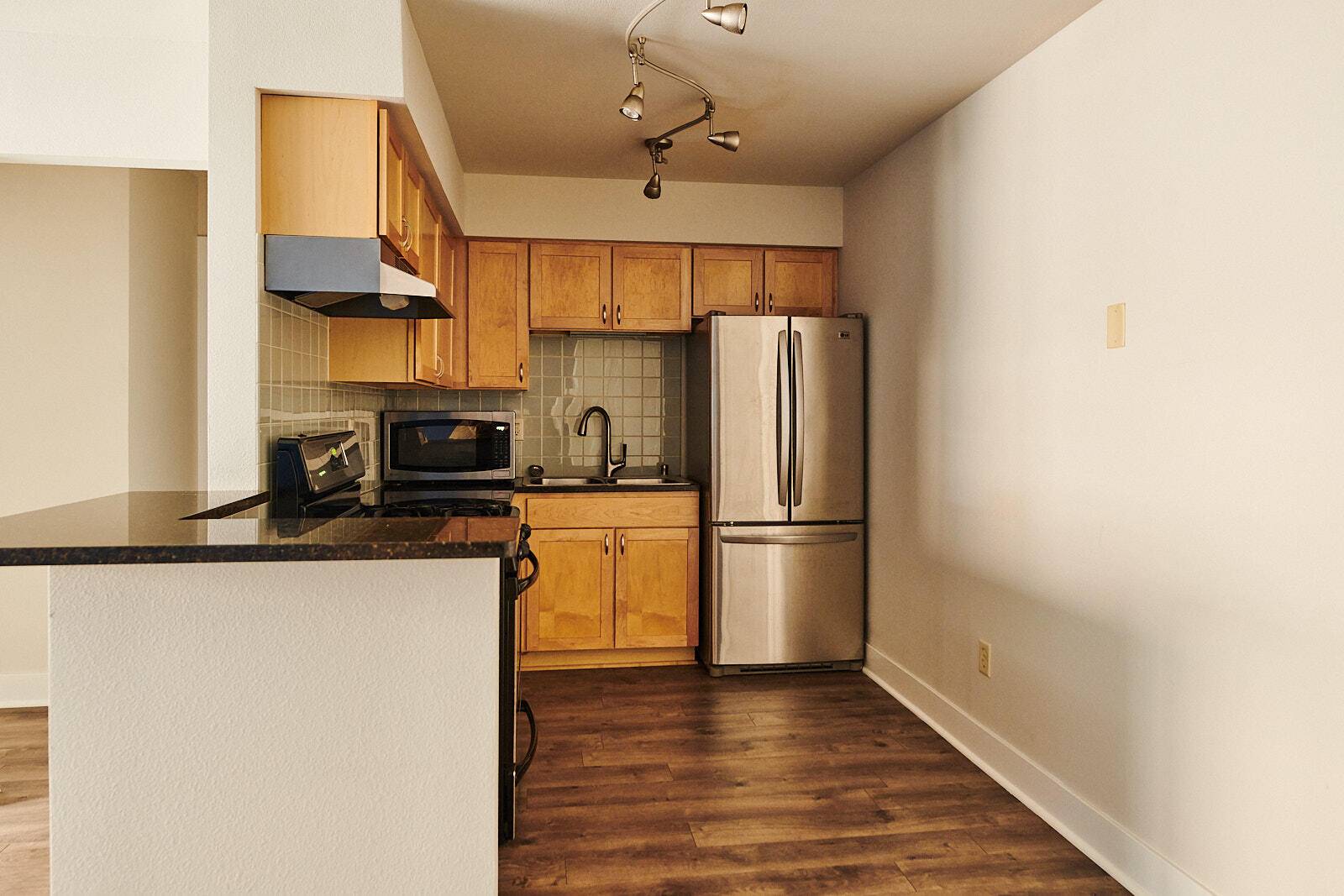 Milwaukee, WI 53202,2121 N Cambridge Ave Unit 112