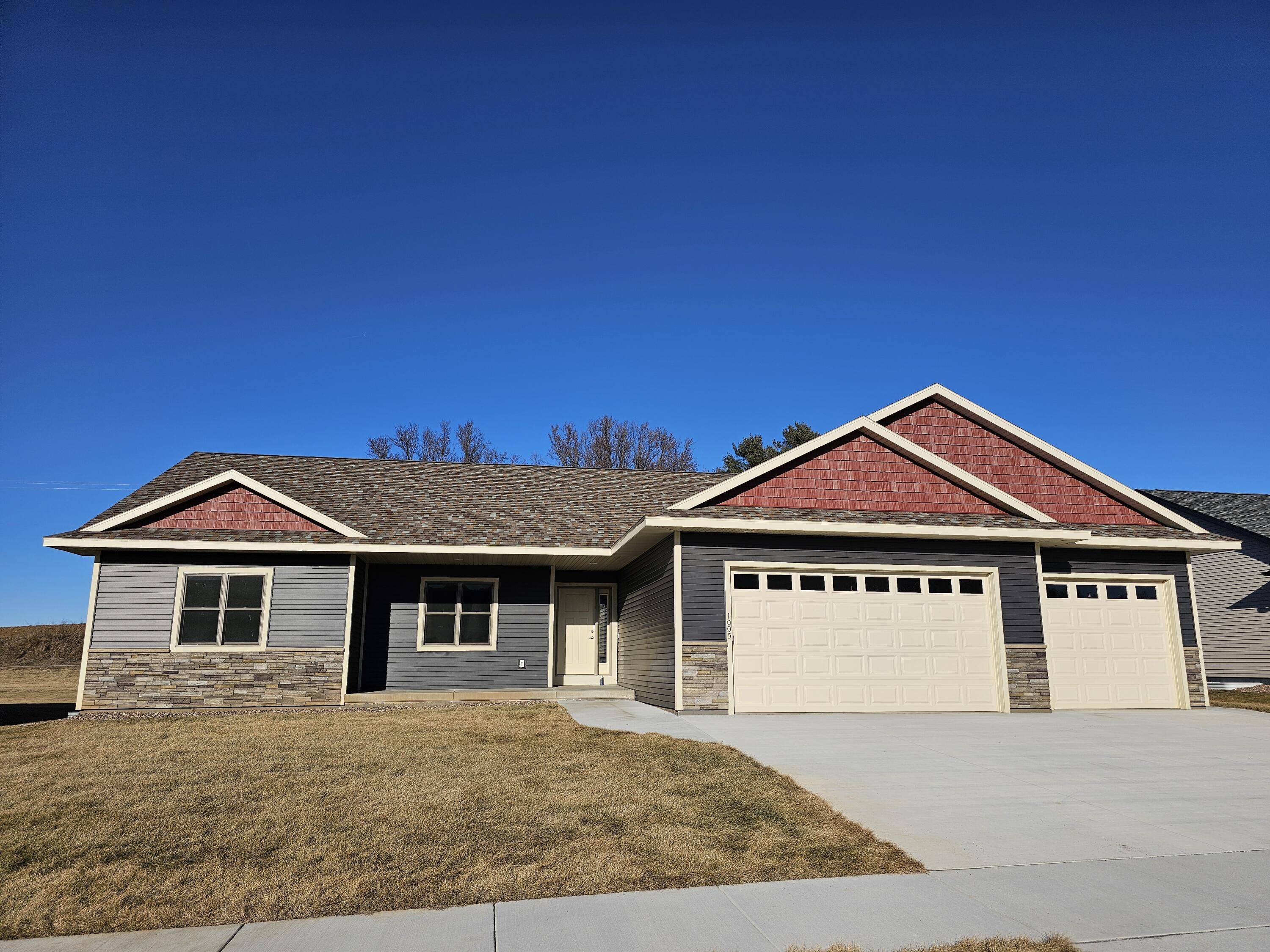Holmen, WI 54636,1005 Valley View Dr