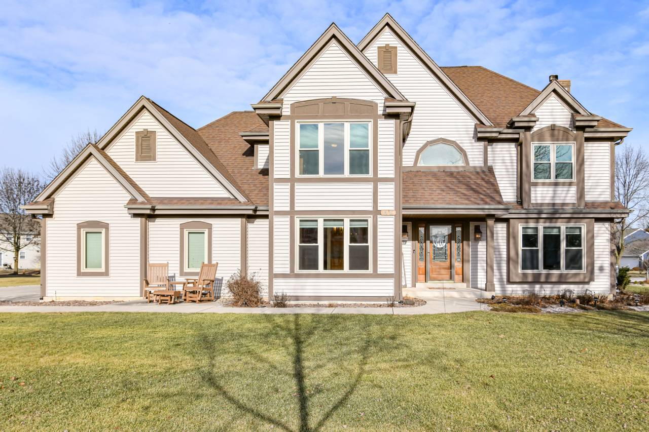 Franklin, WI 53132,8800 W Marshfield Ct