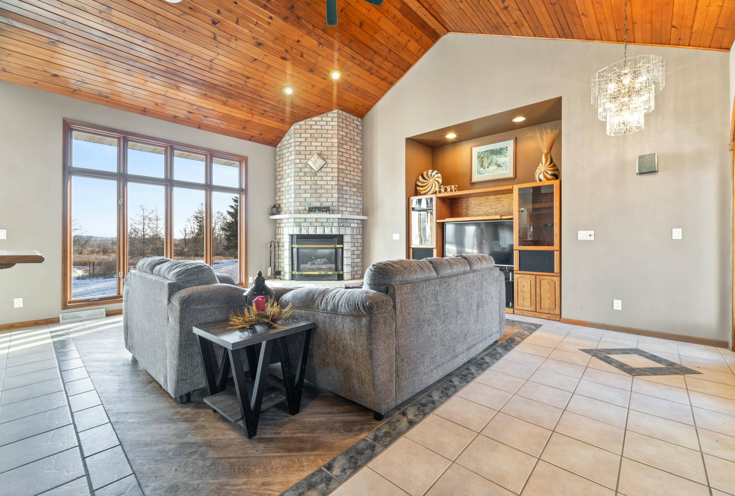 Schleswig, WI 53042,1406 1st St