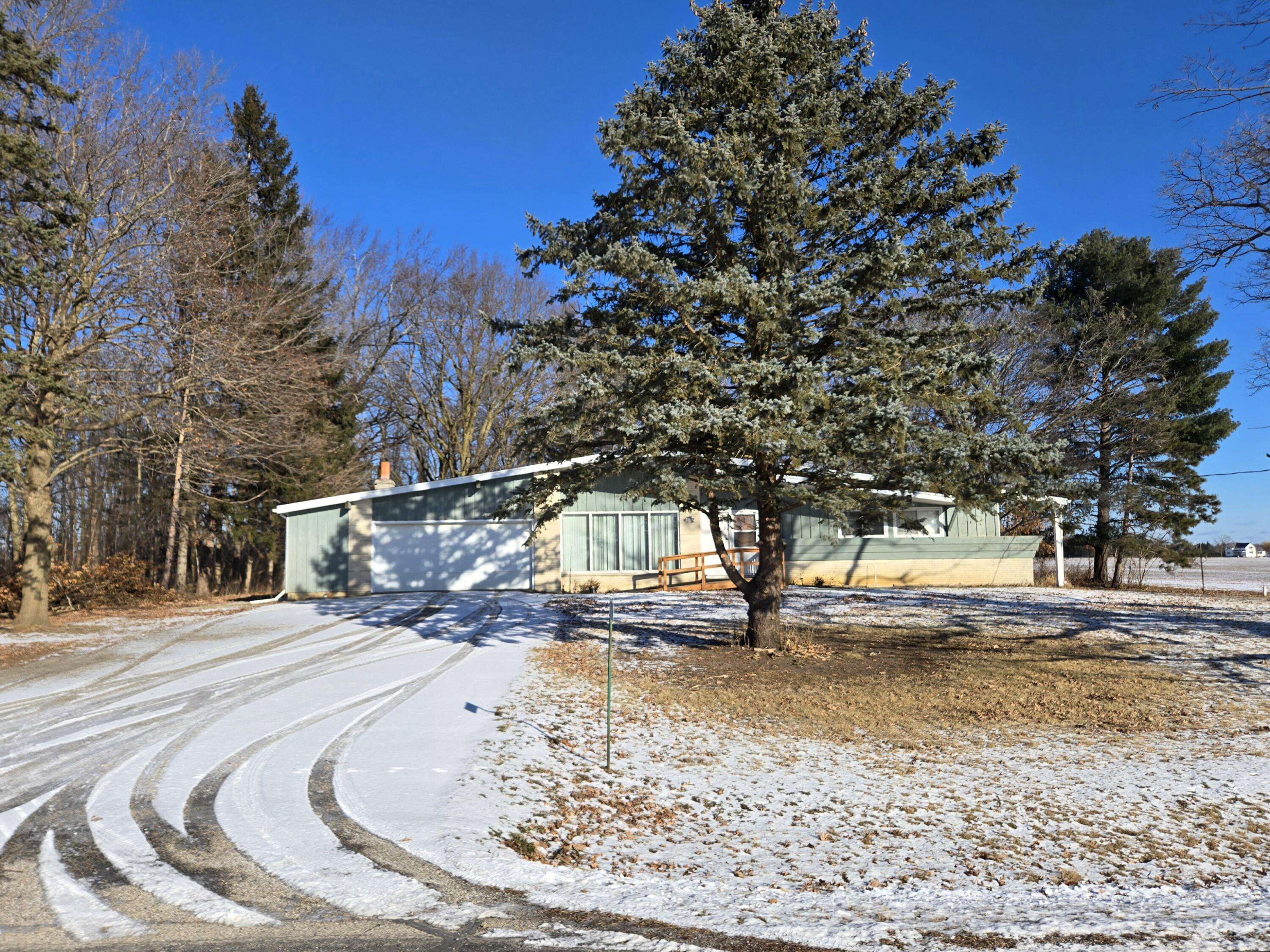 Aztalan, WI 53549,N4938 Martin Rd