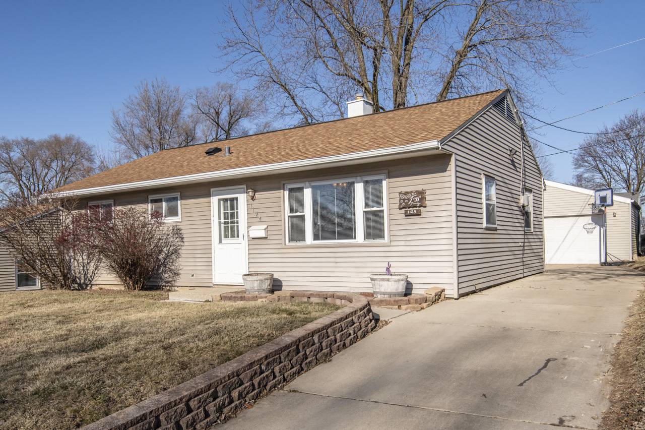 Waukesha, WI 53186,1124 Margaret St