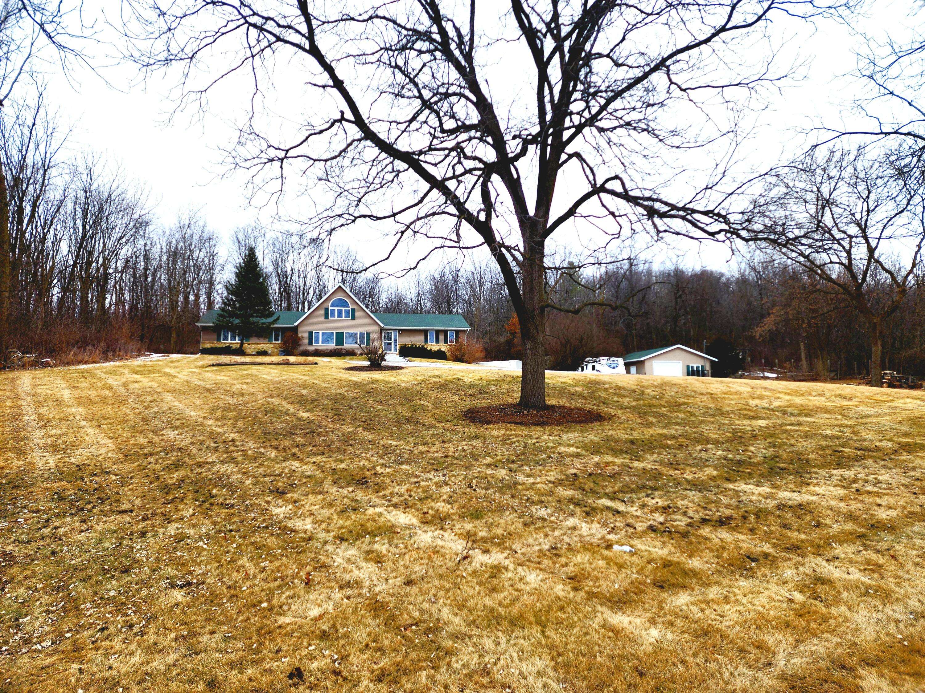 Aztalan, WI 53549,N5819 County Road N -