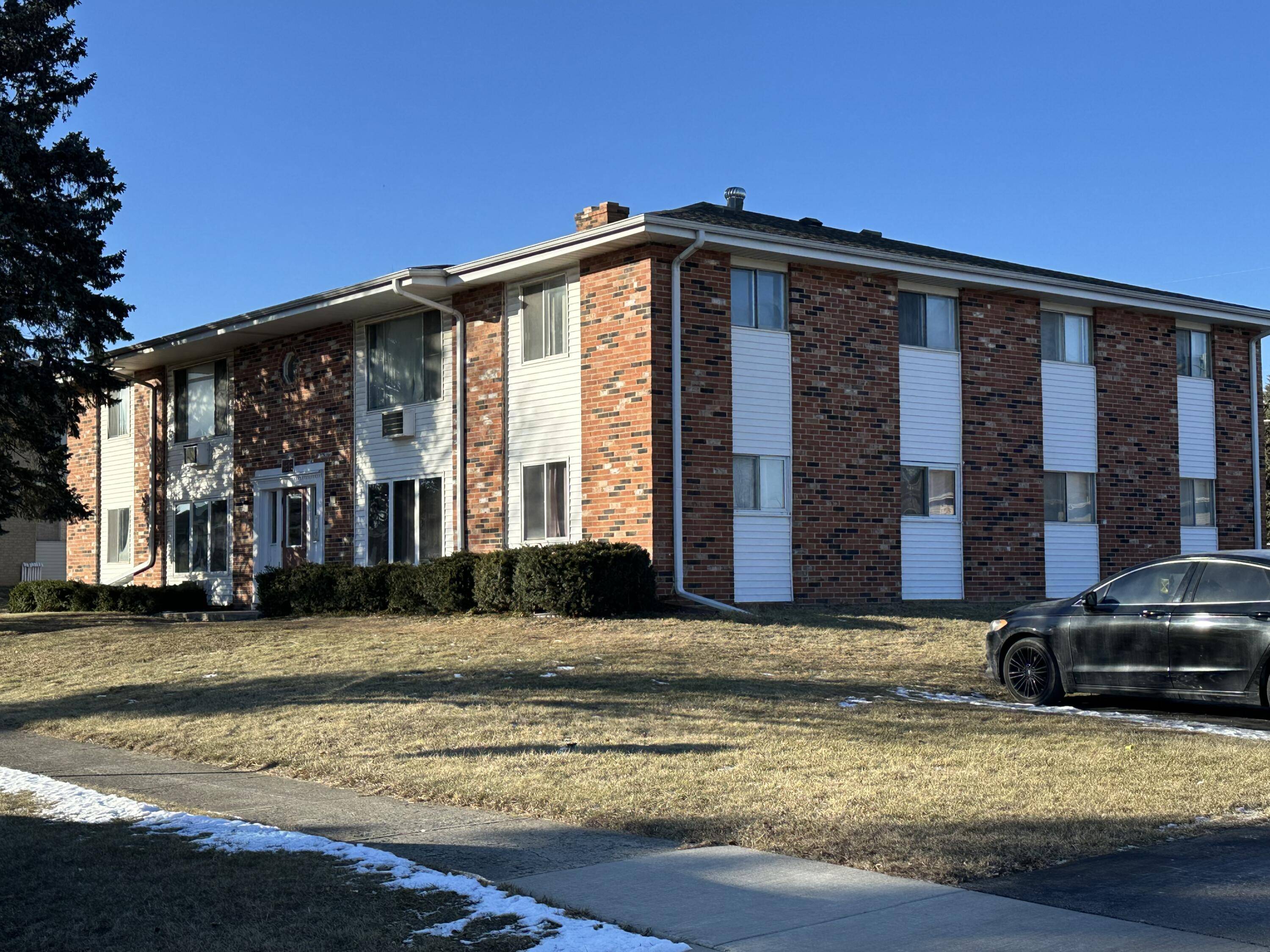 Sturtevant, WI 53177,3100 86th St Unit 8616 Buckingham Dr