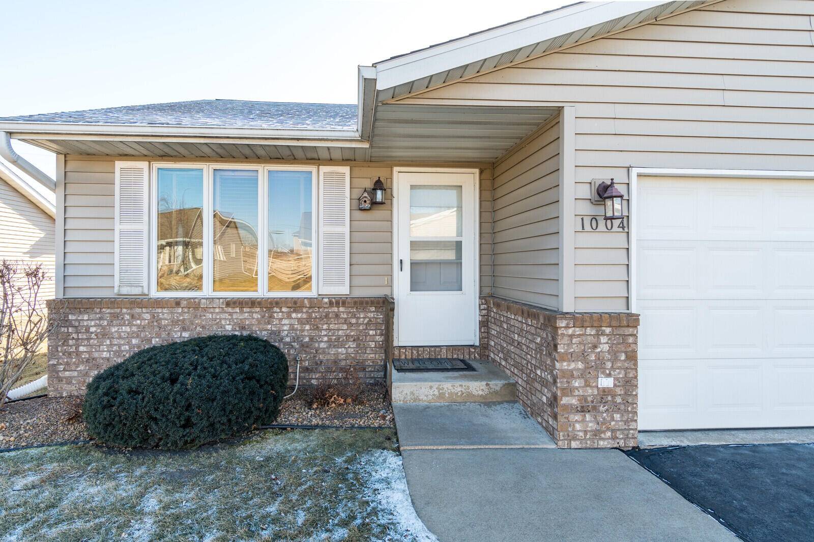 Onalaska, WI 54650,1004 Whispering Winds Pl