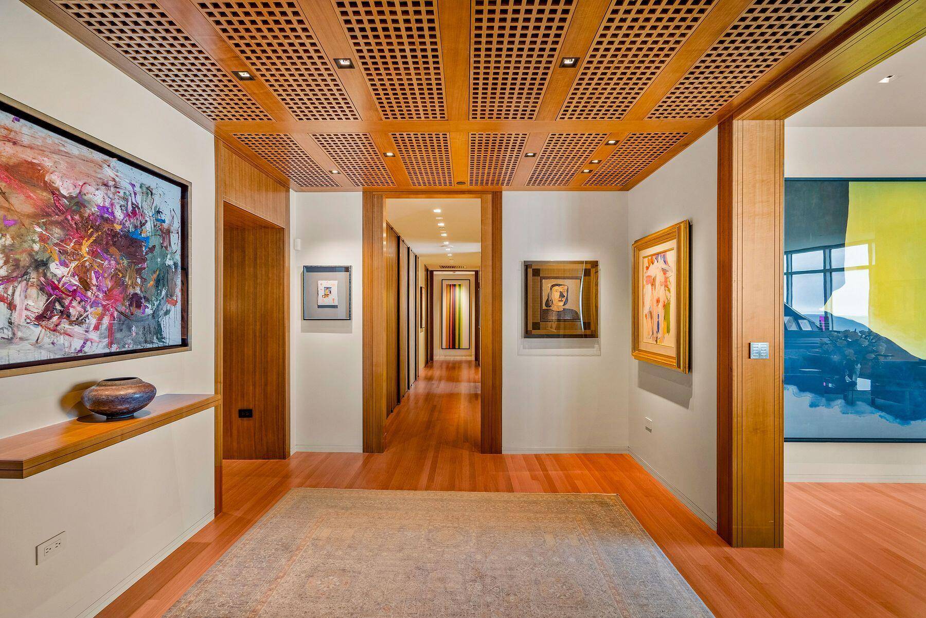 Milwaukee, WI 53202,825 N Prospect Ave Unit 1801