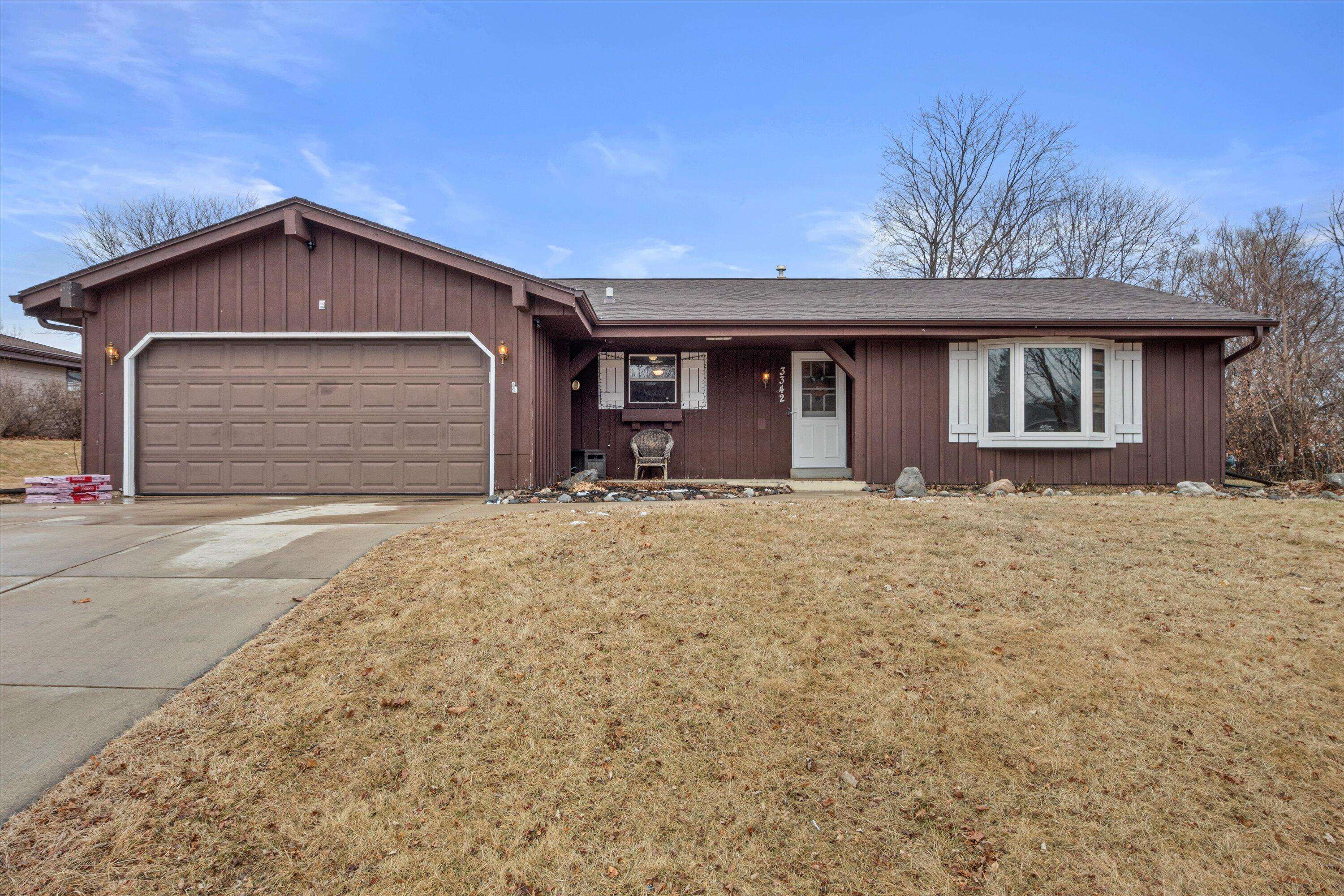 Franklin, WI 53132,3342 W Southwood Dr