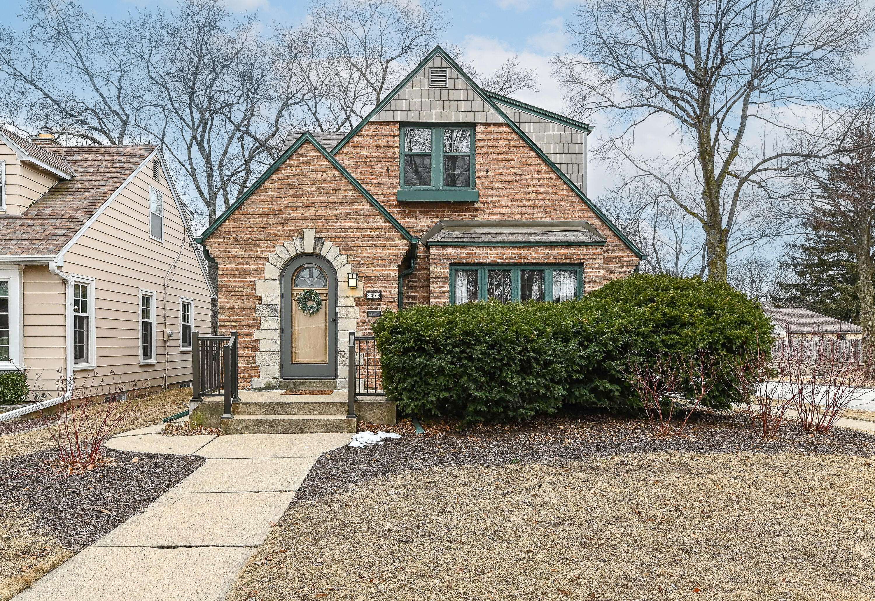 Wauwatosa, WI 53213,2479 N 83rd St