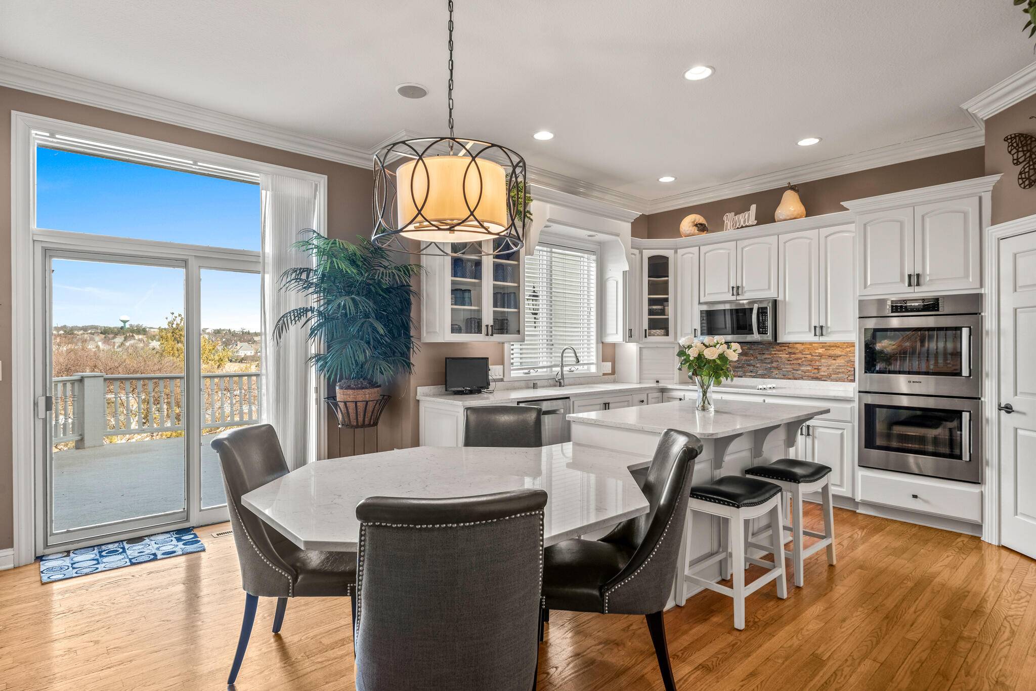 Hartland, WI 53029,1800 E Juniper Way