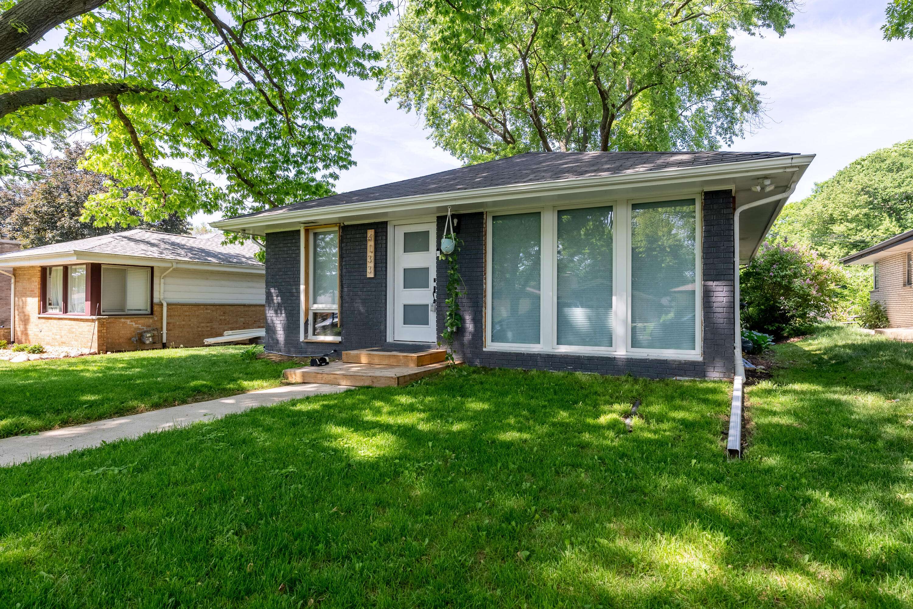 Wauwatosa, WI 53222,4133 N 96th St