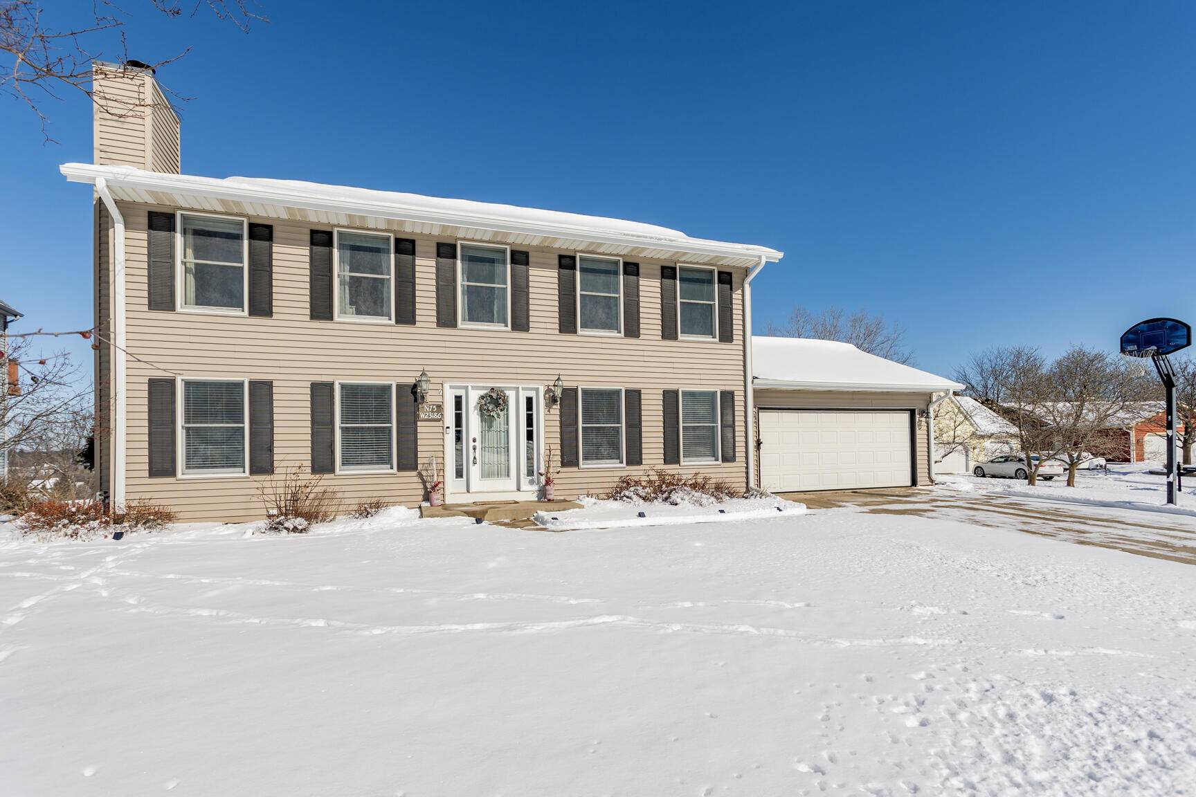 Sussex, WI 53089,N75W23186 N Ridgeview Cir