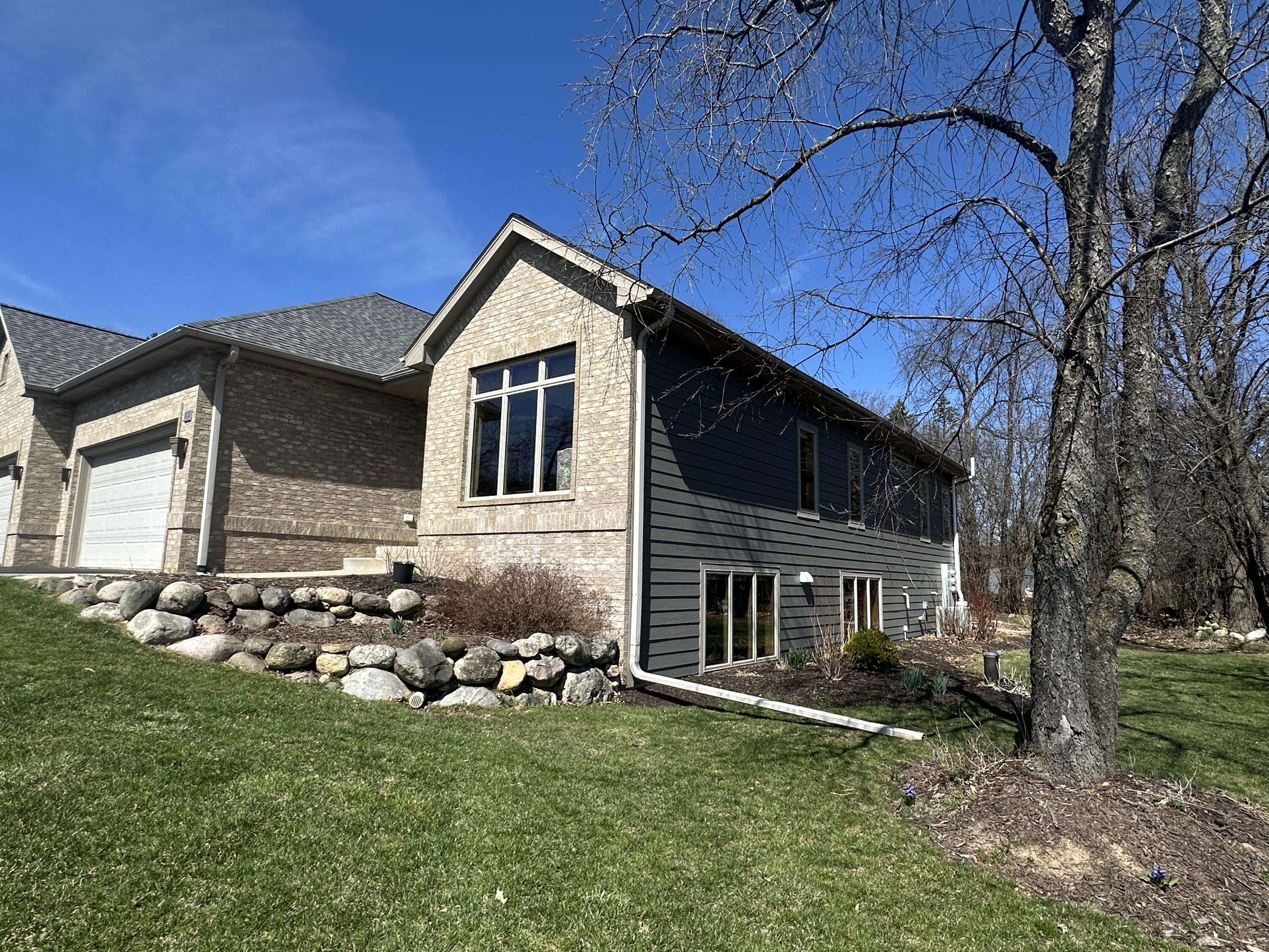Wales, WI 53183,309 Benton Ct