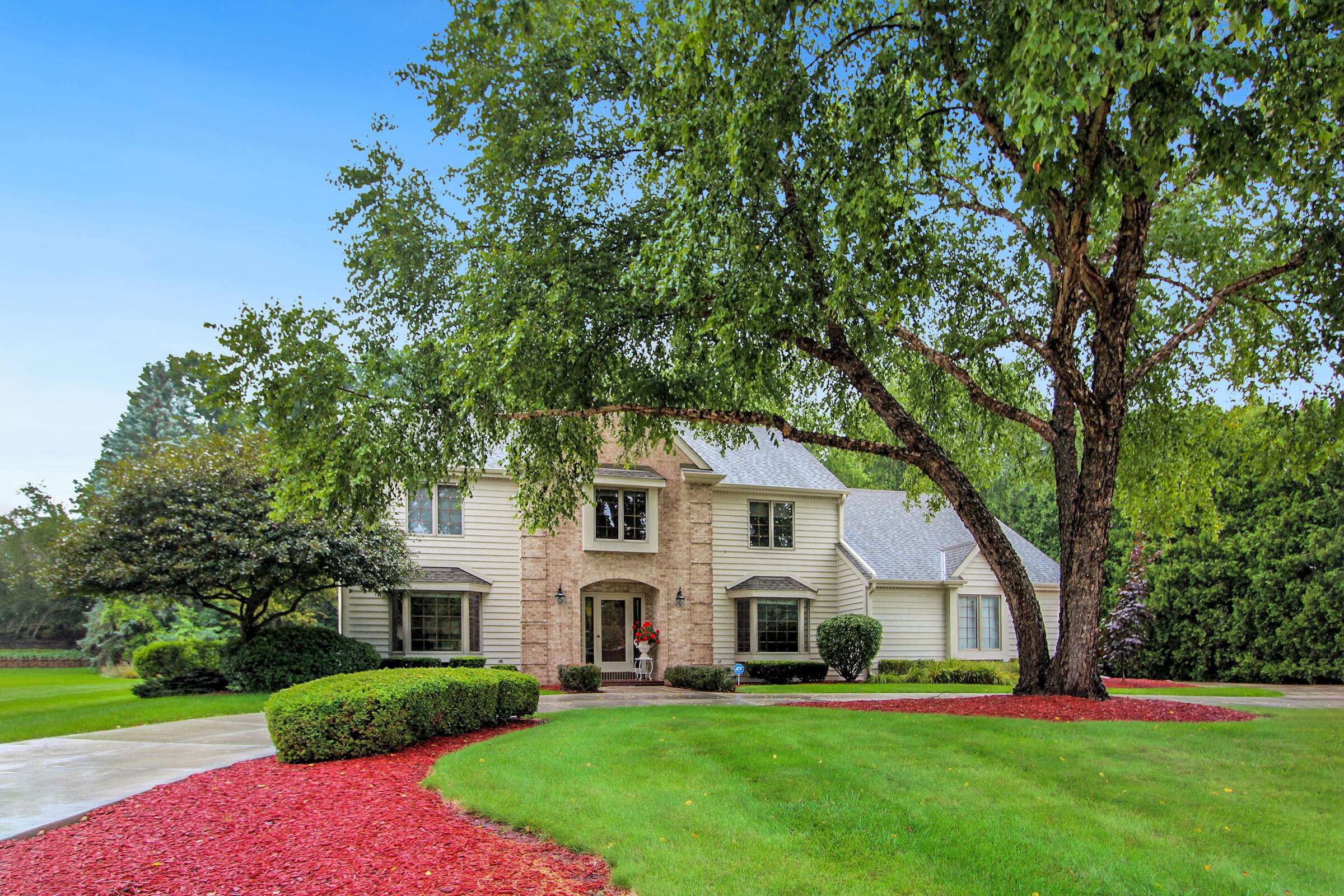 Brookfield, WI 53045,965 Weston Hills Dr