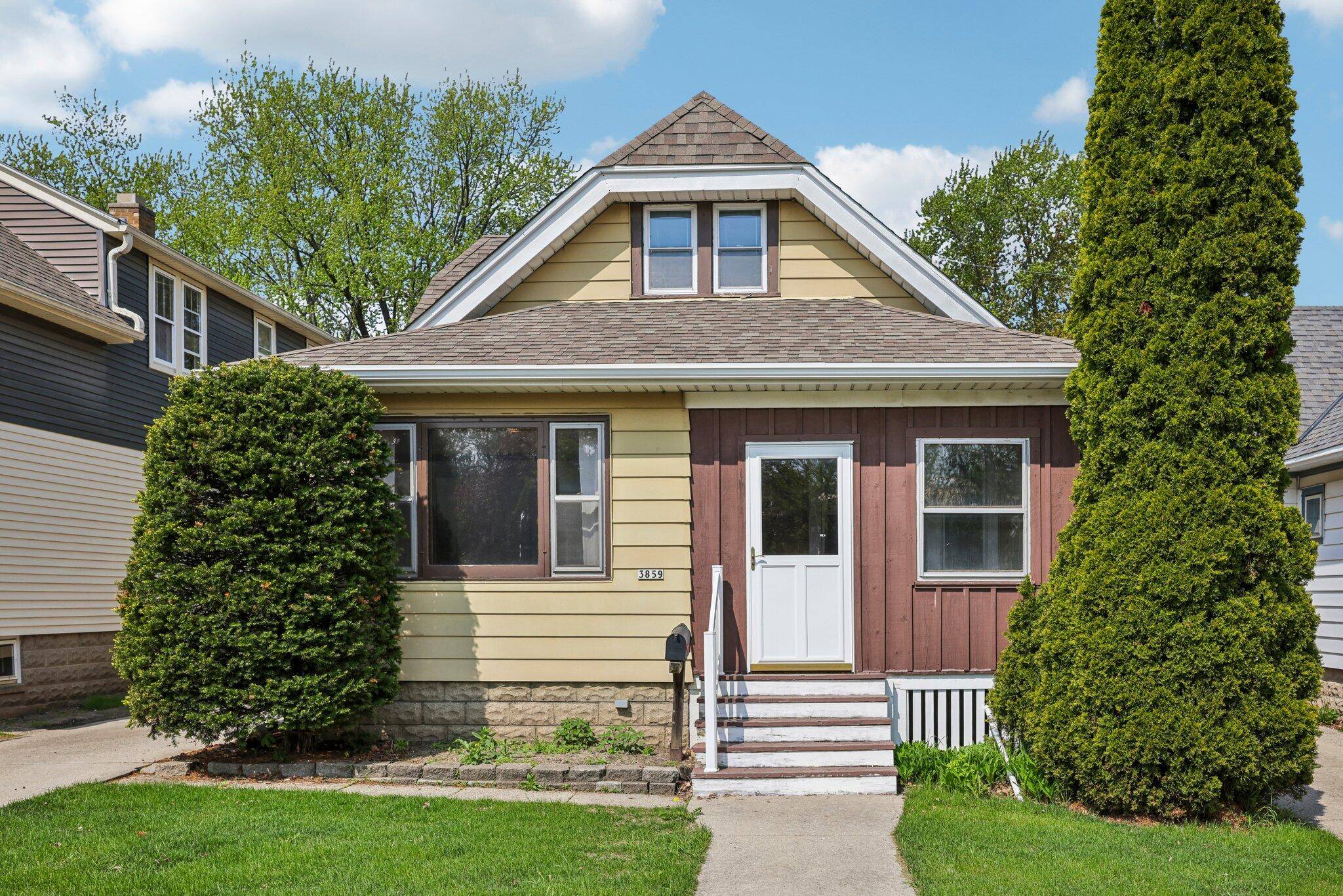 Milwaukee, WI 53207,3859 S Whitnall Ave