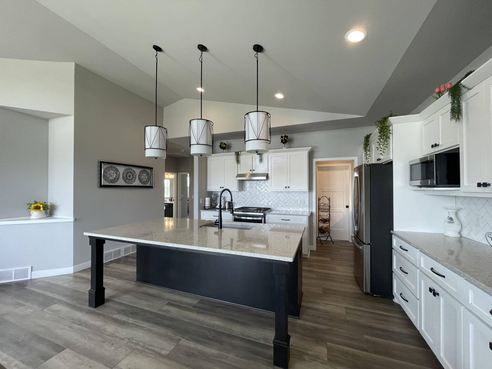 Mequon, WI 53097,10588 N Coneflower Ct
