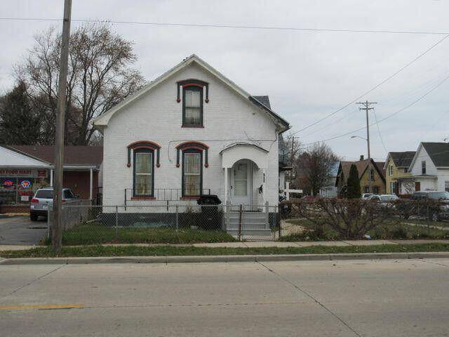 Racine, WI 53402,702 High St